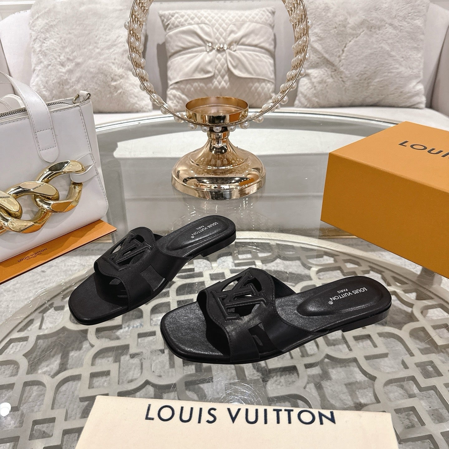 ISOLA FLAT SLIDE IN BLACK CALFSKIN、mysite、Cacoeks