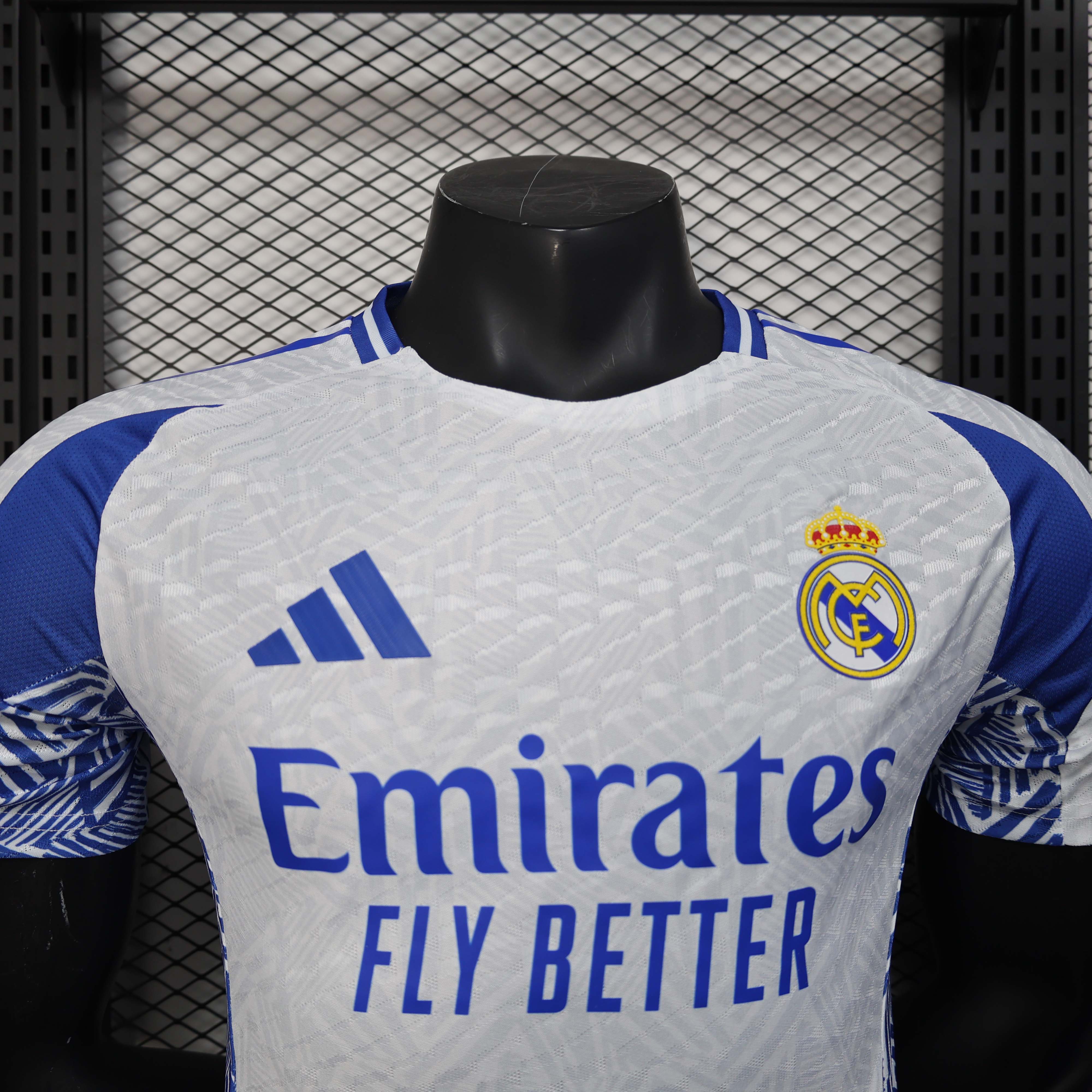 2025/2026 Player Version Real Madrid Special Edition White Football Shirt 1:1 Thai Quality:football jersey mysite: unitedjerseyfootball 邓江浪:football