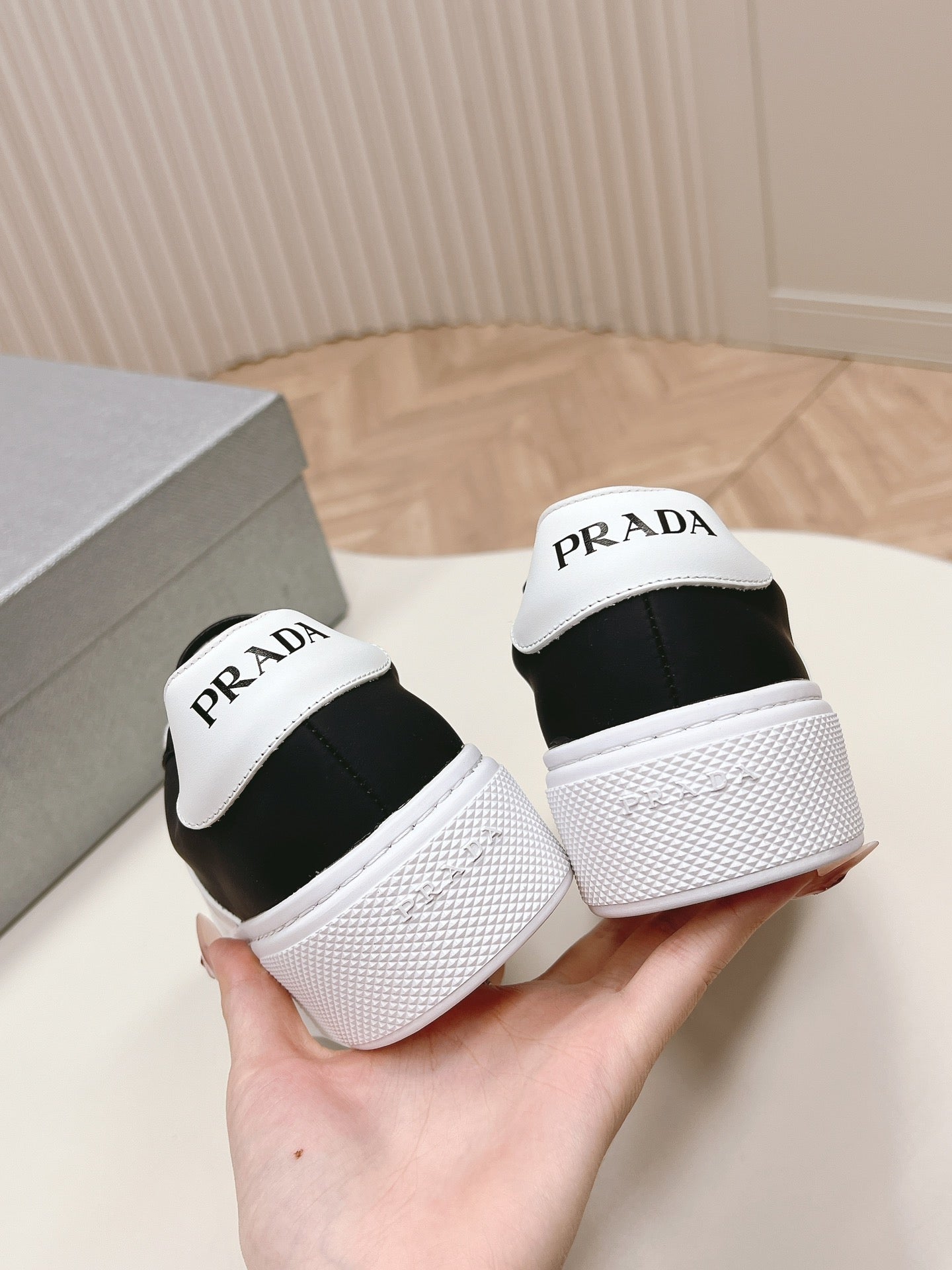 PRA LEATHER LOGO OUTLET SNEAKERS BLACK CALFSKIN、mysite、Cacoeks