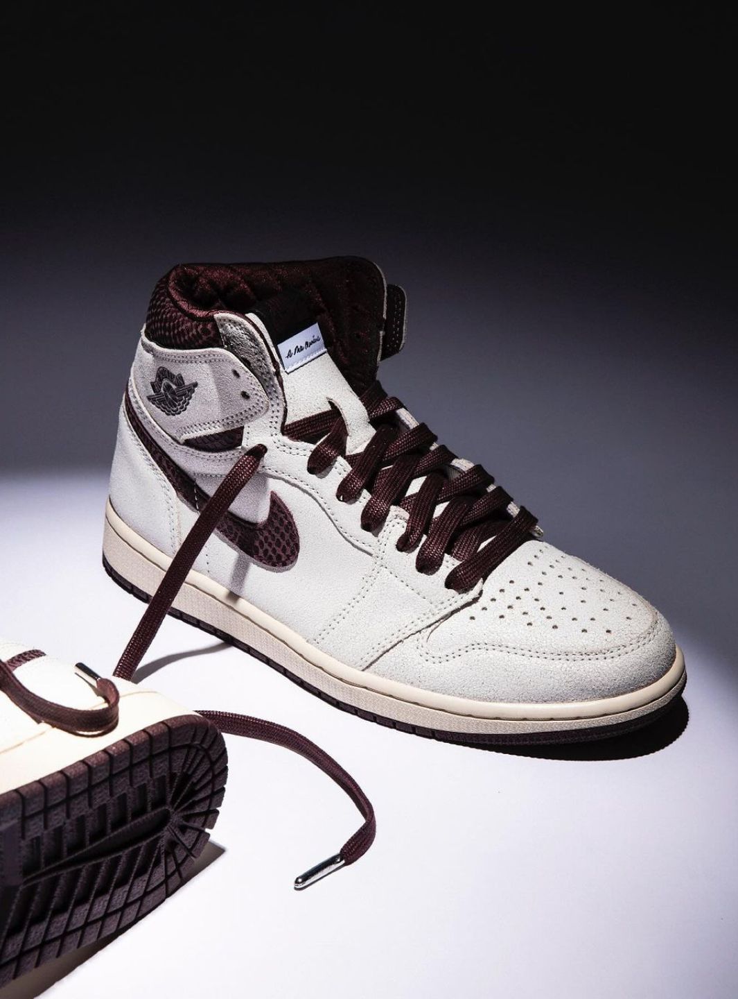 Air Jordan 1 Retro High OG A Ma Maniére、JORDAN、Cacoeks