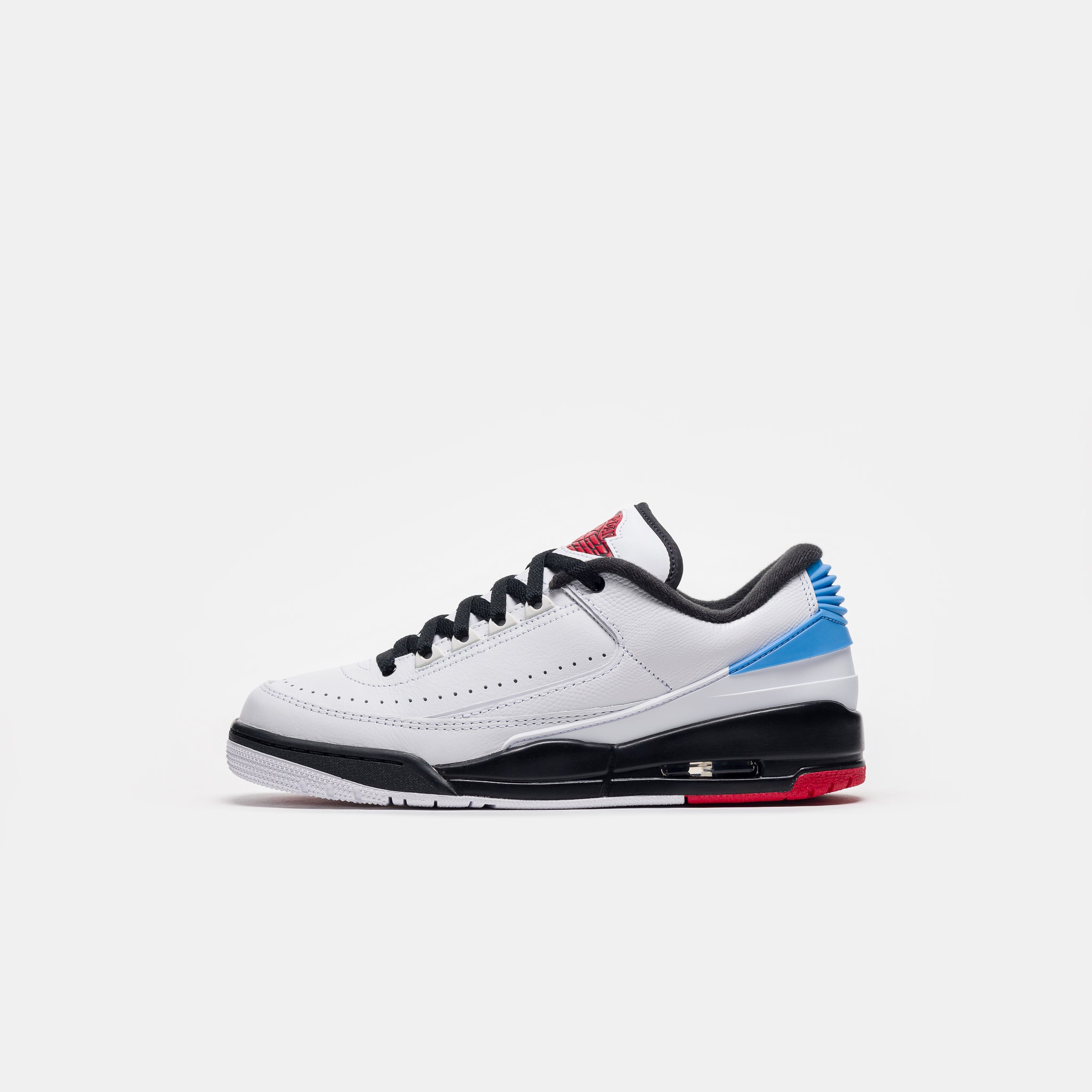 Jordan 2/3 Sneaker in White/Varsity Red/Black/University Blue