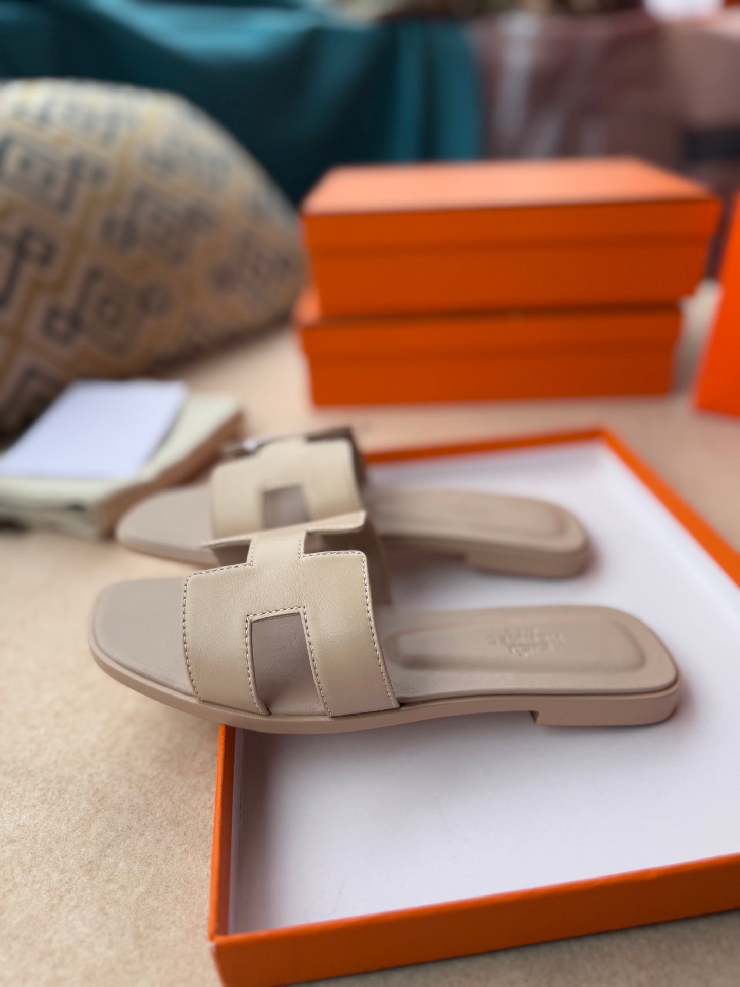 0RAN SANDALS IN KHAKI BROWN CALFSKIN、mysite、Cacoeks