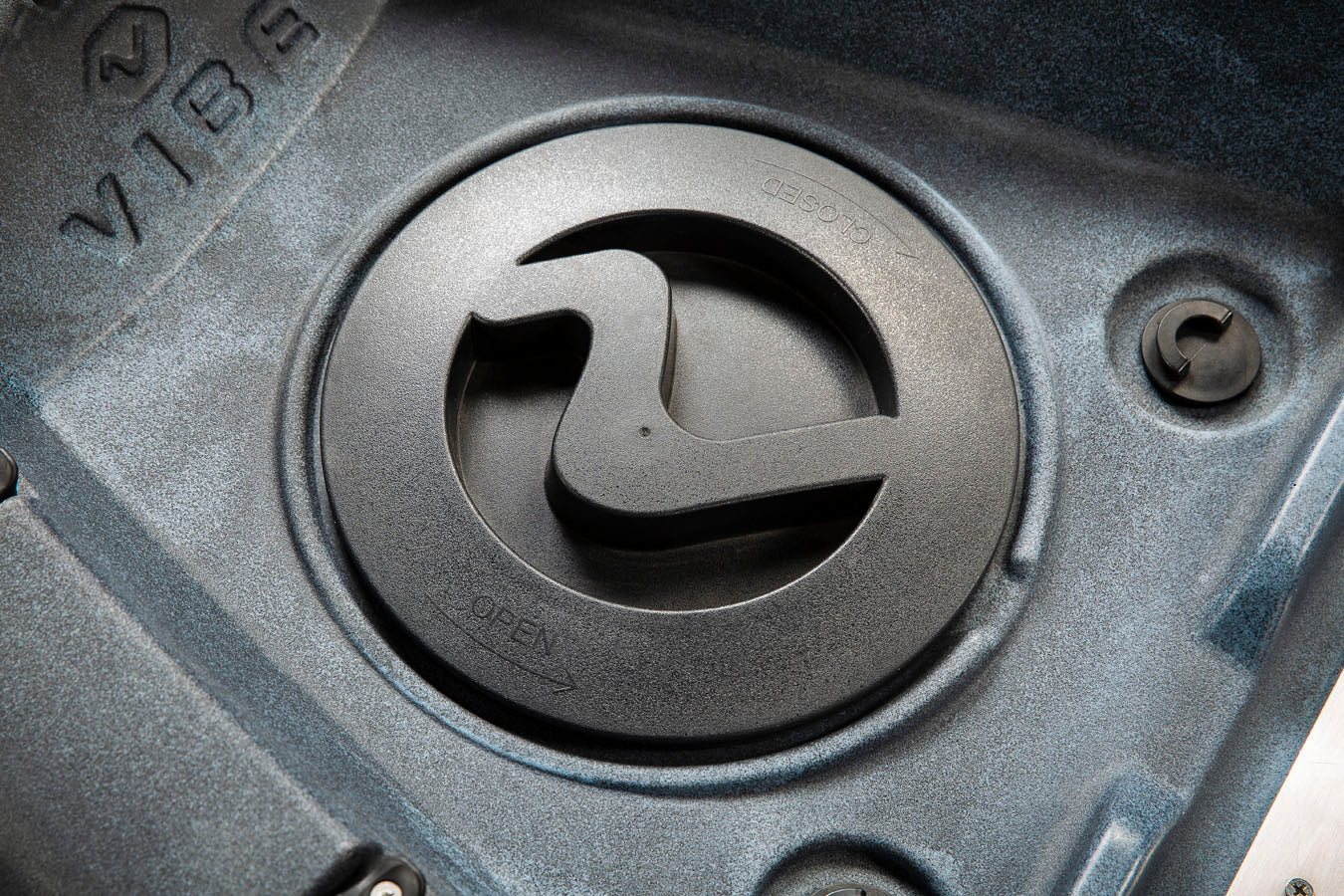 8 Front hatch on Makana 100