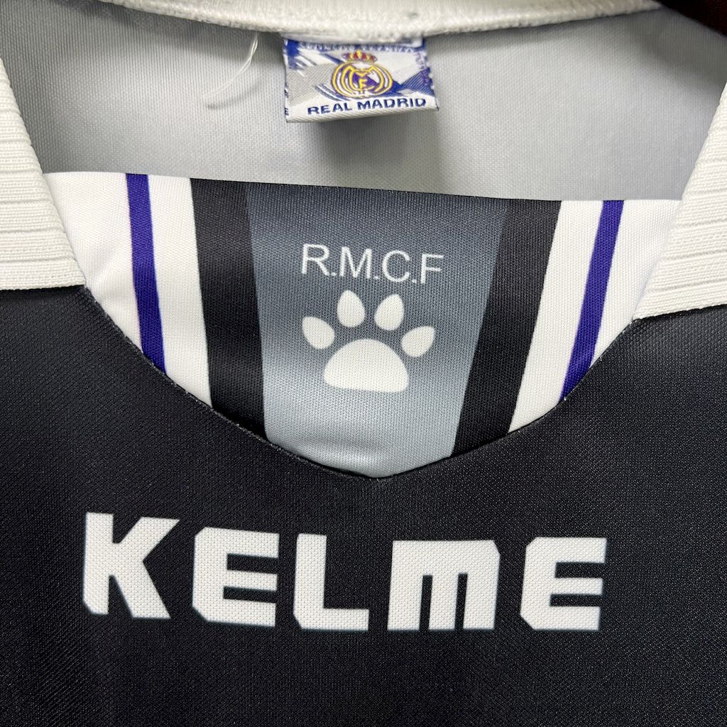 GlobeJersey-Retro Real Madrid 1997-98 Third Jersey