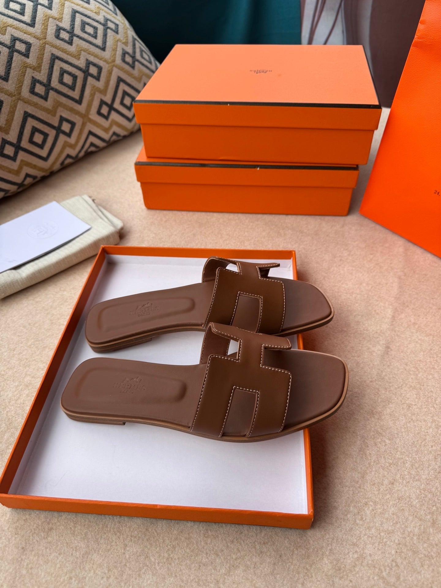 0RAN SANDALS IN PECAN BROWN CALFSKIN、mysite、Cacoeks