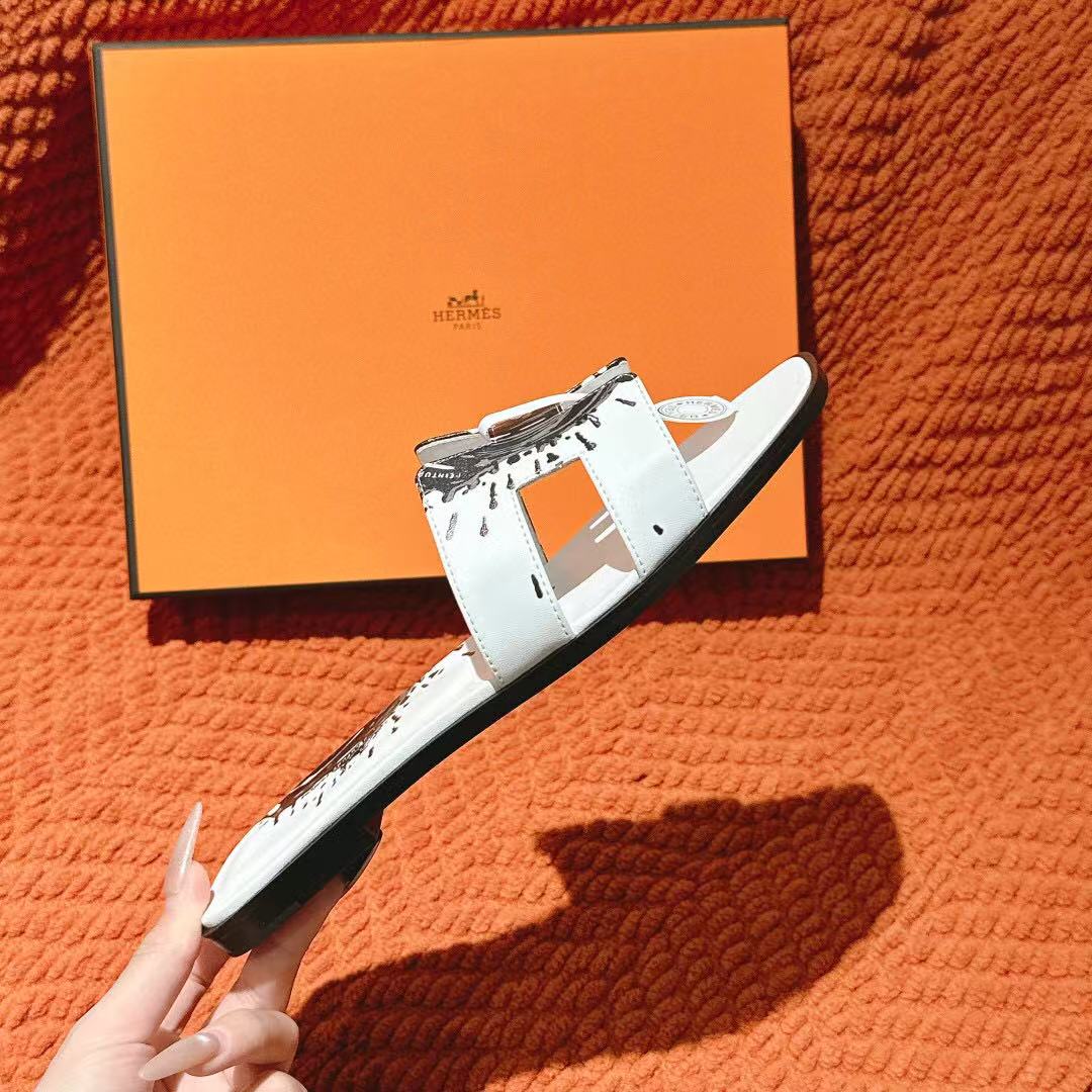 0RAN SANDAL IN BLACK MIX WHITE CALFSKIN、mysite、Cacoeks