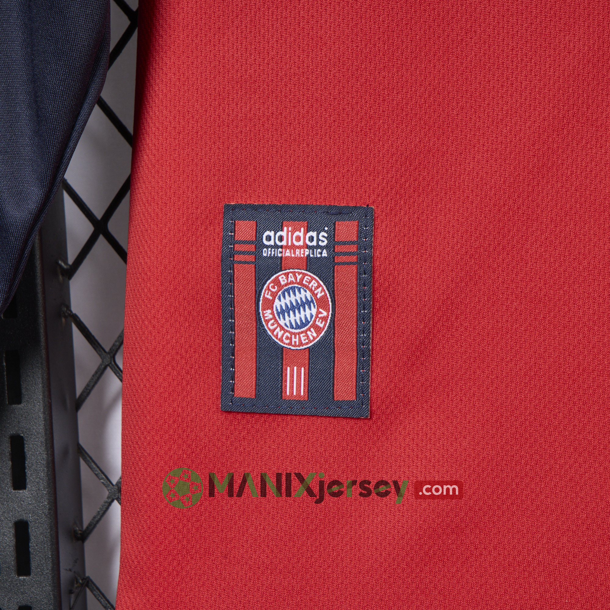 ManixJersey.com | Retro Bayern Munich 2000-01 Home Long Sleeve Jersey -Customize Name, Number and Patch | Worldwide Shipping