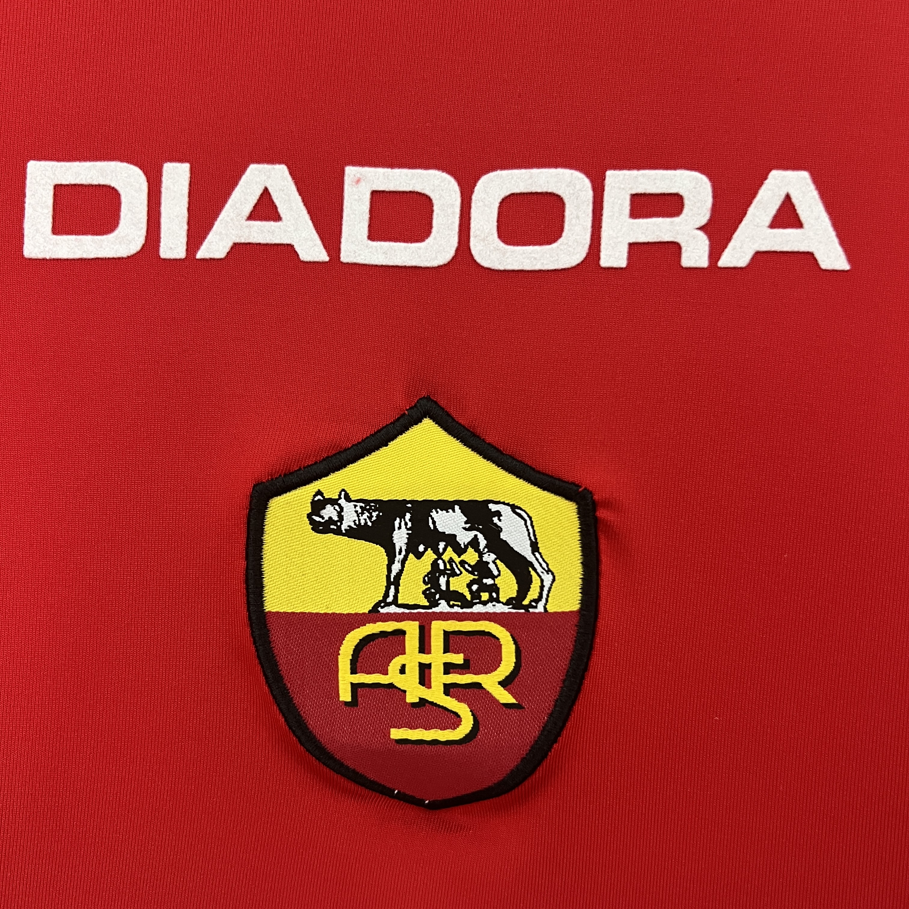 ManixJersey.com | Retro Roma 2004-05 Home Jersey -Customize Name, Number and Patch | Worldwide Shipping