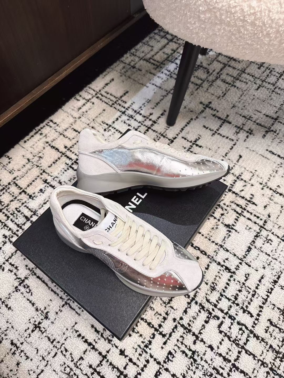 CLASSIC SNEAKERS IN SILVER SHEEPSKIN、mysite、Cacoeks