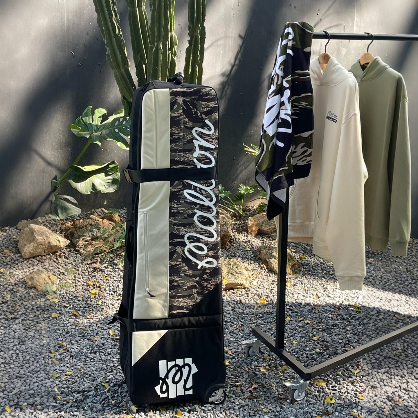 TITLESIT TAYLORMADE G/FORE GOLF BAG