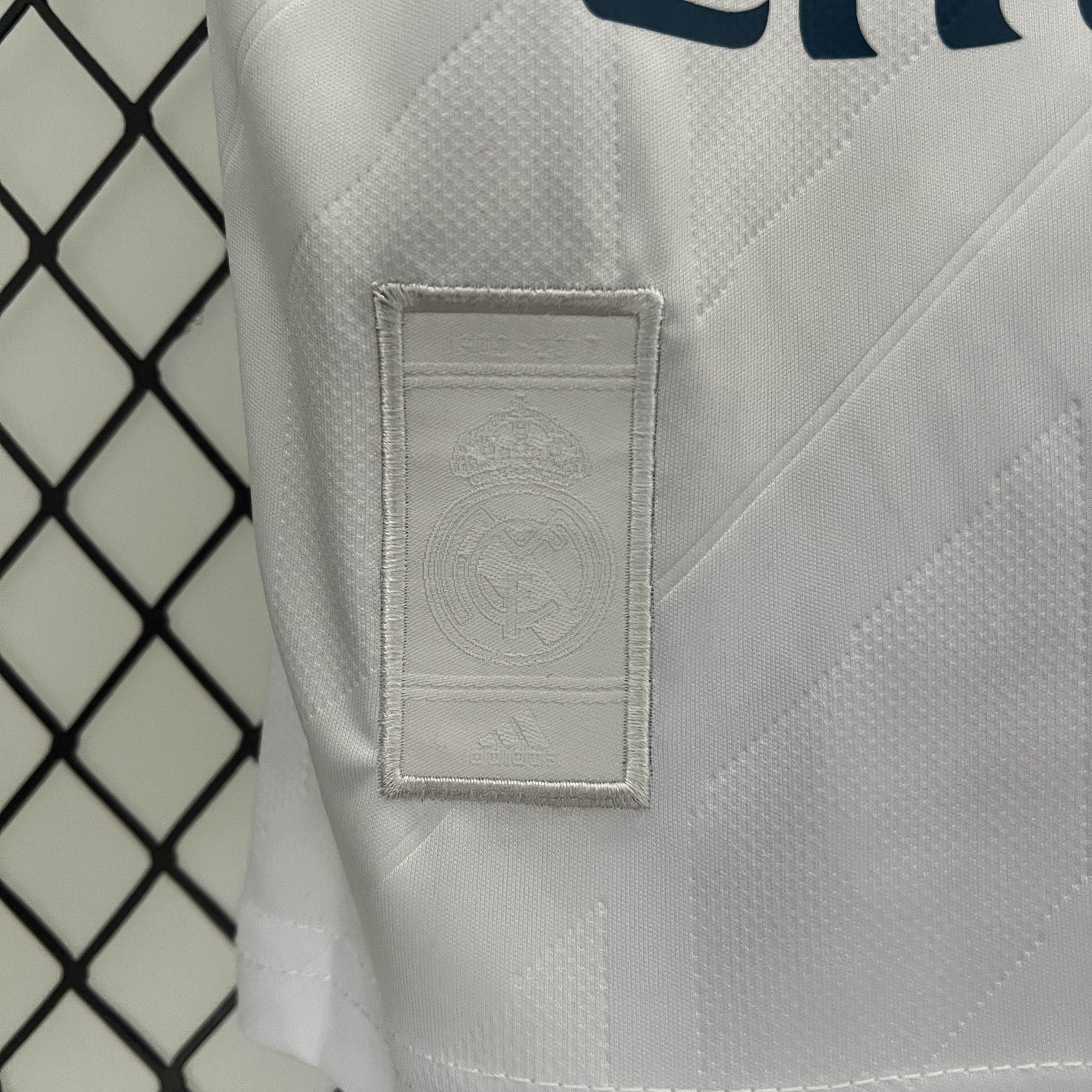 JerseysGala.com | Retro Real Madrid 17-18 Home Stadium Kids Kit -Customize Name, Number and Patch | Worldwide Shipping