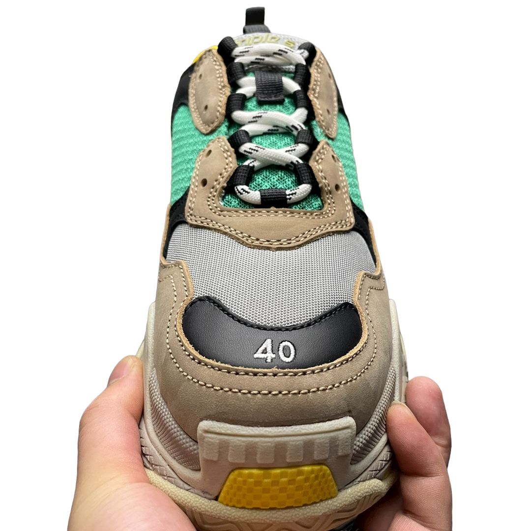 Balenciaga Triple S Sneaker In Curry、mysite、Cacoeks