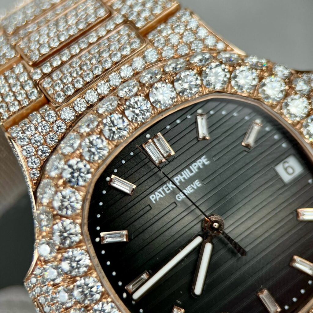 Đồng Hồ Patek Philippe 5711 Tinh Chỉnh Độ Kim Cương Moissanite 3K 40mm (1)