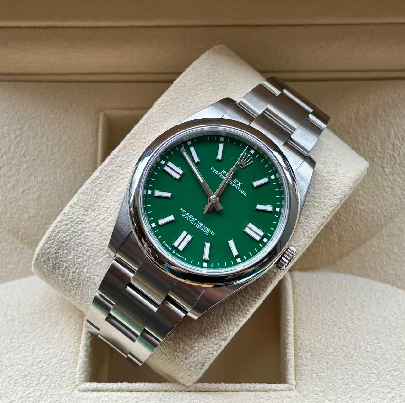 Rolex Oyster Perpetual Super Clone Swiss Replica Watch Ref 134300-0004 3230 Swiss Movement