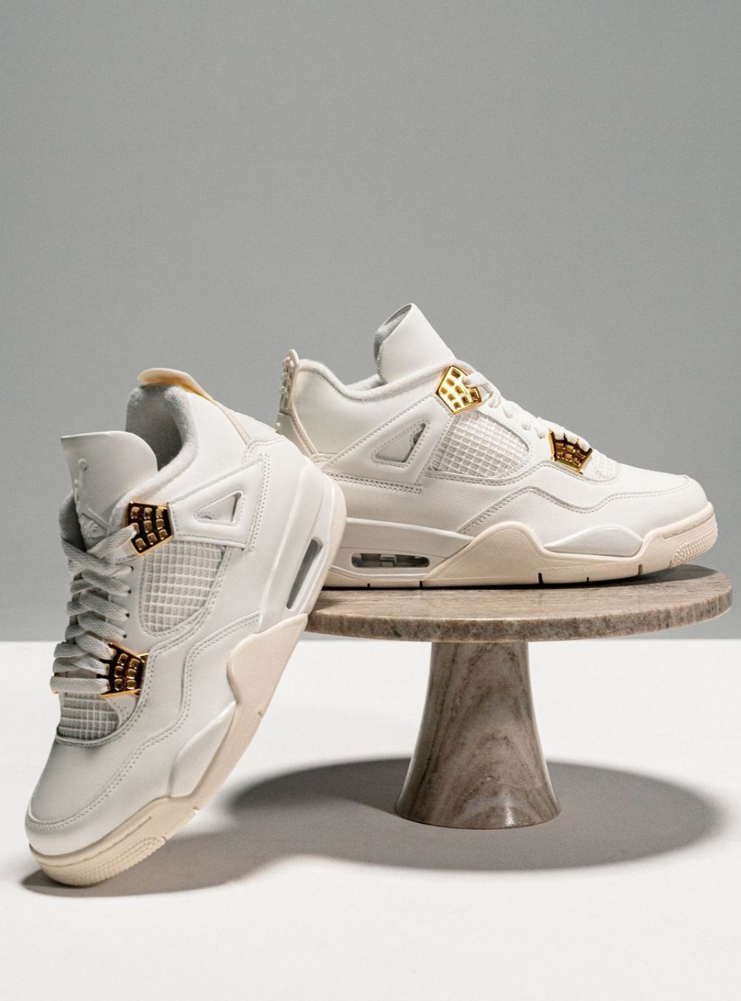 Air Jordan 4 Retro Metallic Gold、JORDAN、Cacoeks