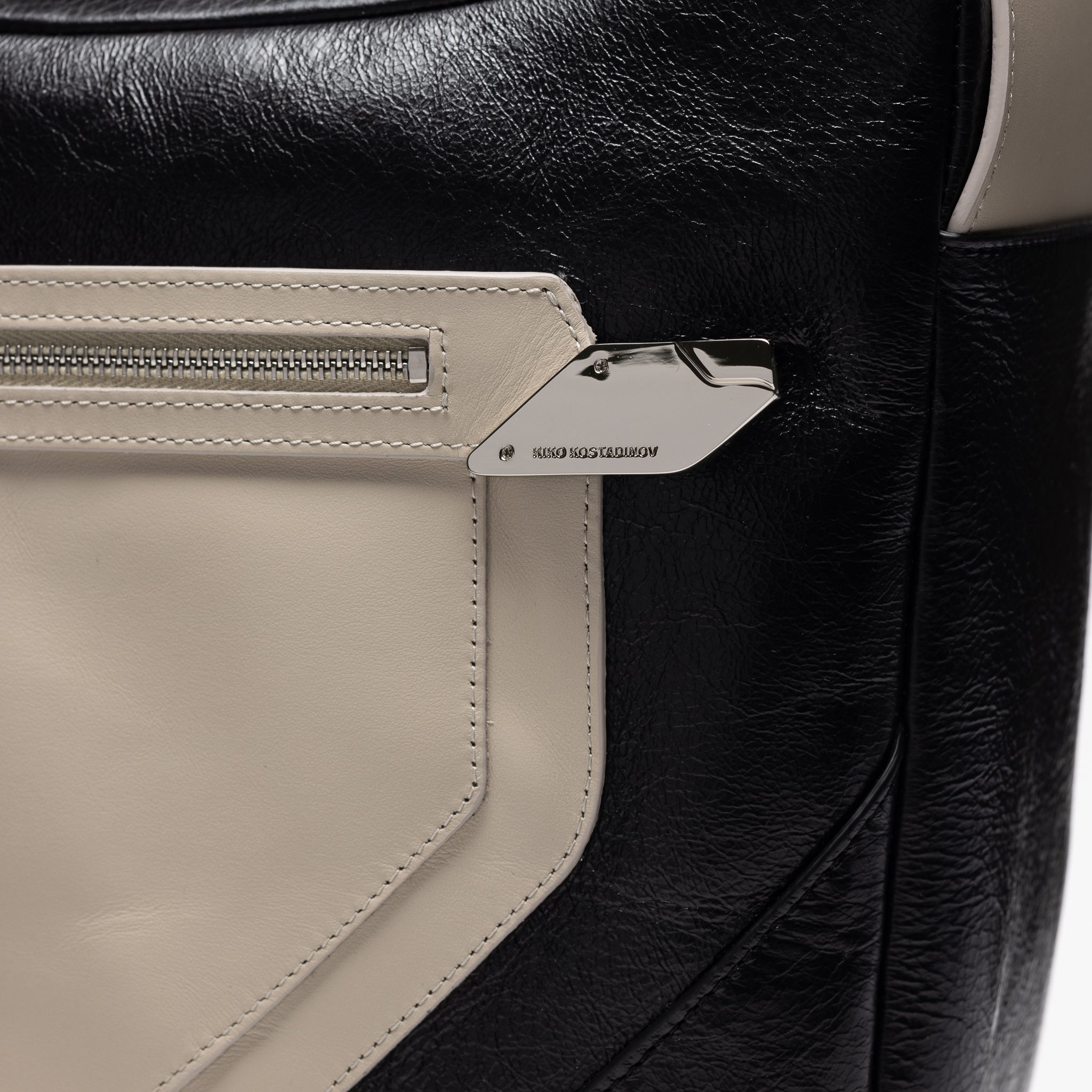 Deultum Leather Bag in Black/Beige