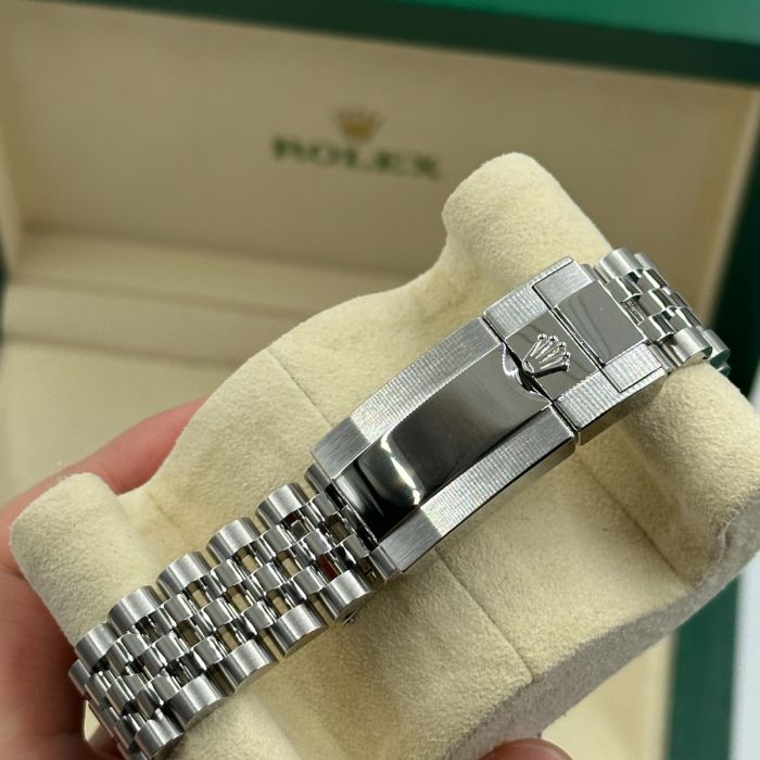 兼职  林炎: luxecystore