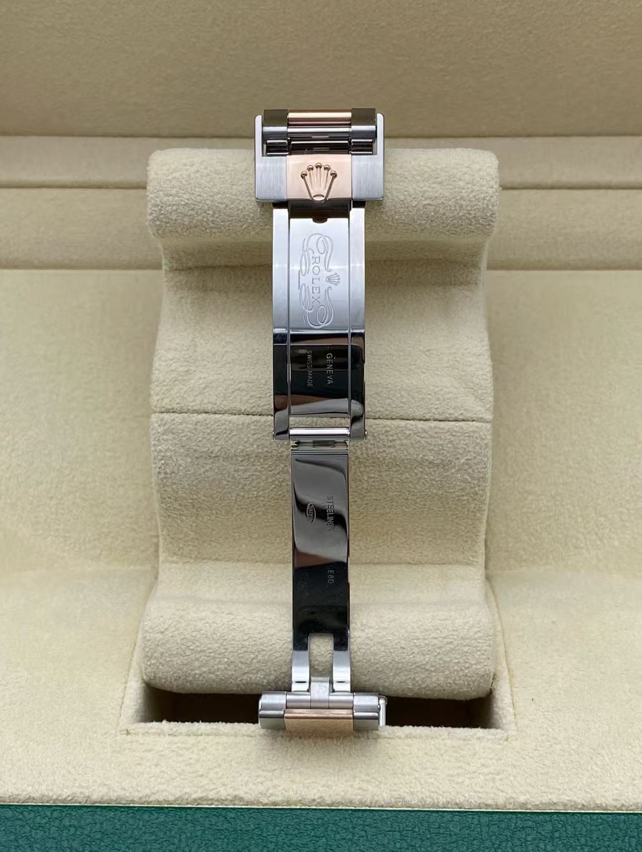 RolexGMT Master l Root Beer Two Tone SuperClone Swiss Replica Watch Ref 126711CHNR 3285 Swiss Movement