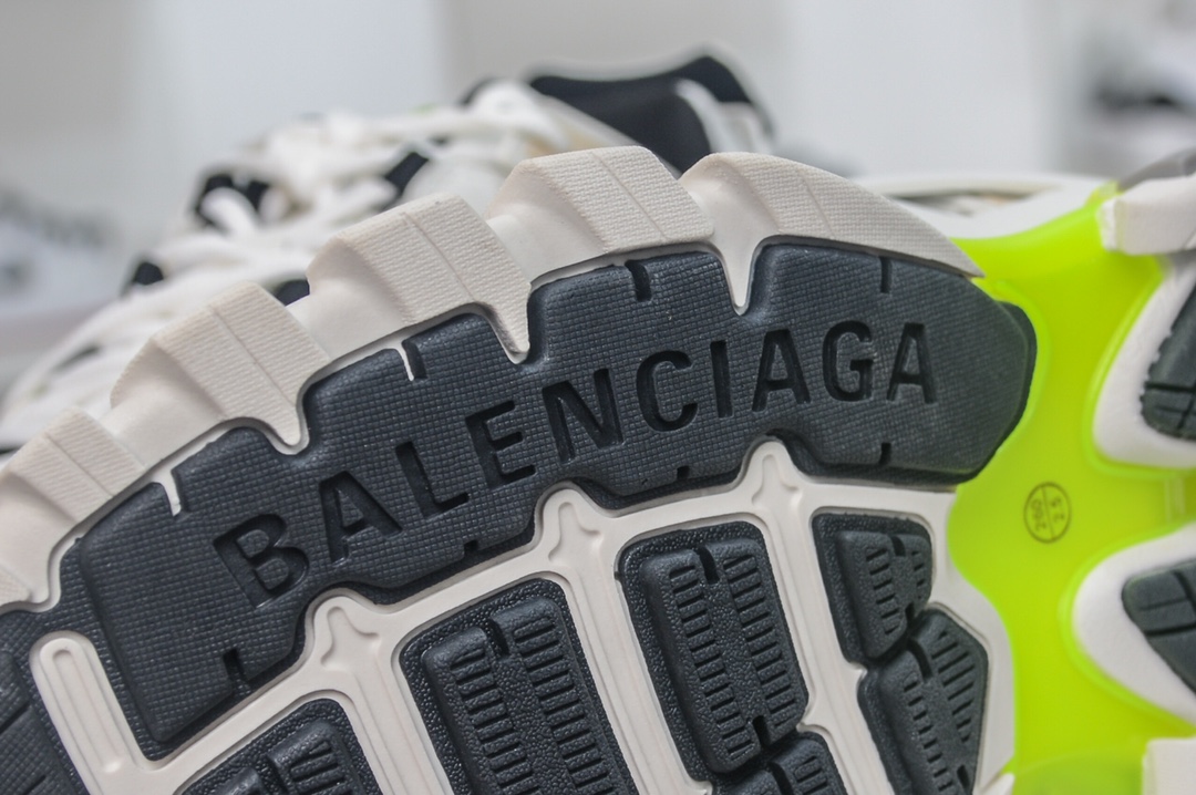 Balenciaga Track Worn Out In White Fluo Yellow (Women’s)、mysite、Cacoeks