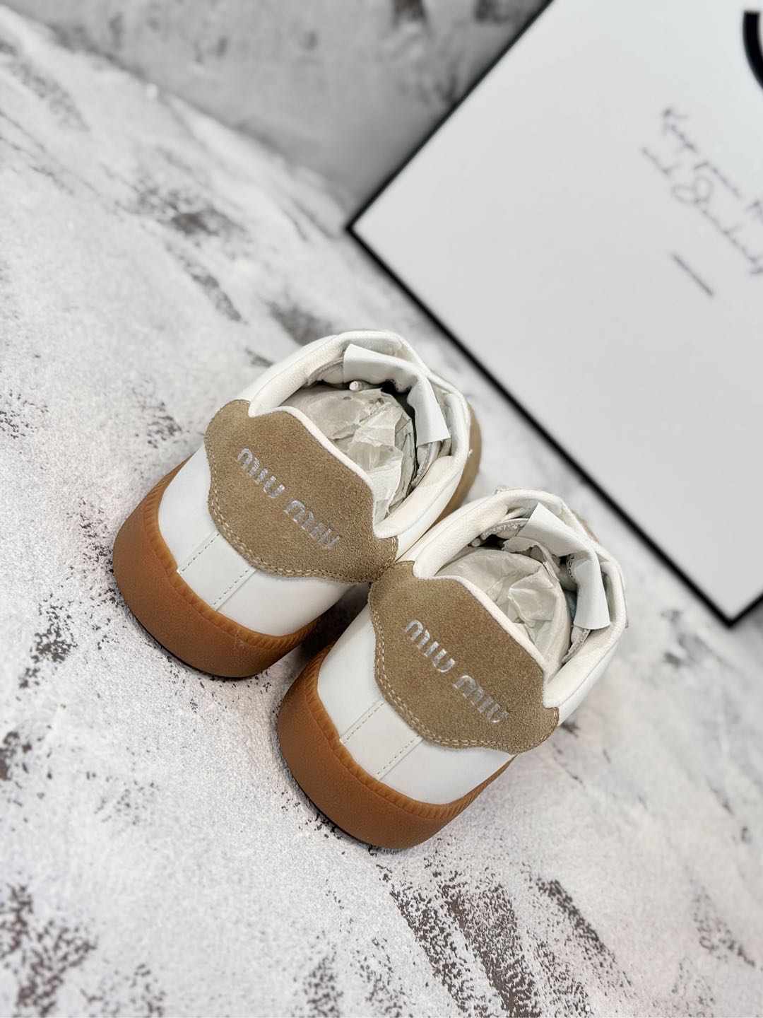 RETRO SNEAKERS IN WHITE LAMBSKIN MIX PEANUT SUEDE、mysite、Cacoeks