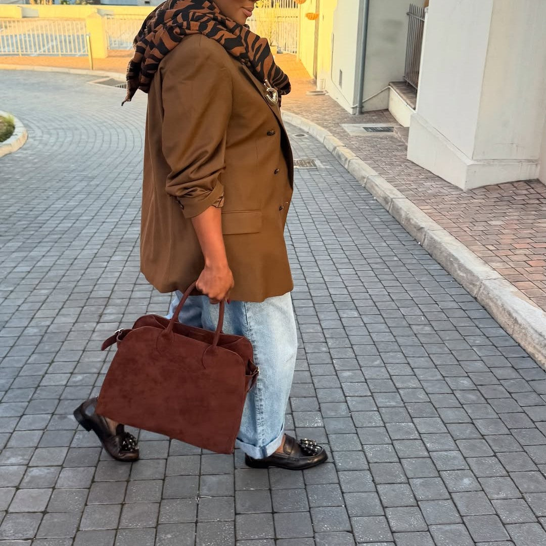 Posting_while_the_courage_is_still_louder_than_the_nerves_????Outfit_deets_-_nothing_new_tho (4)