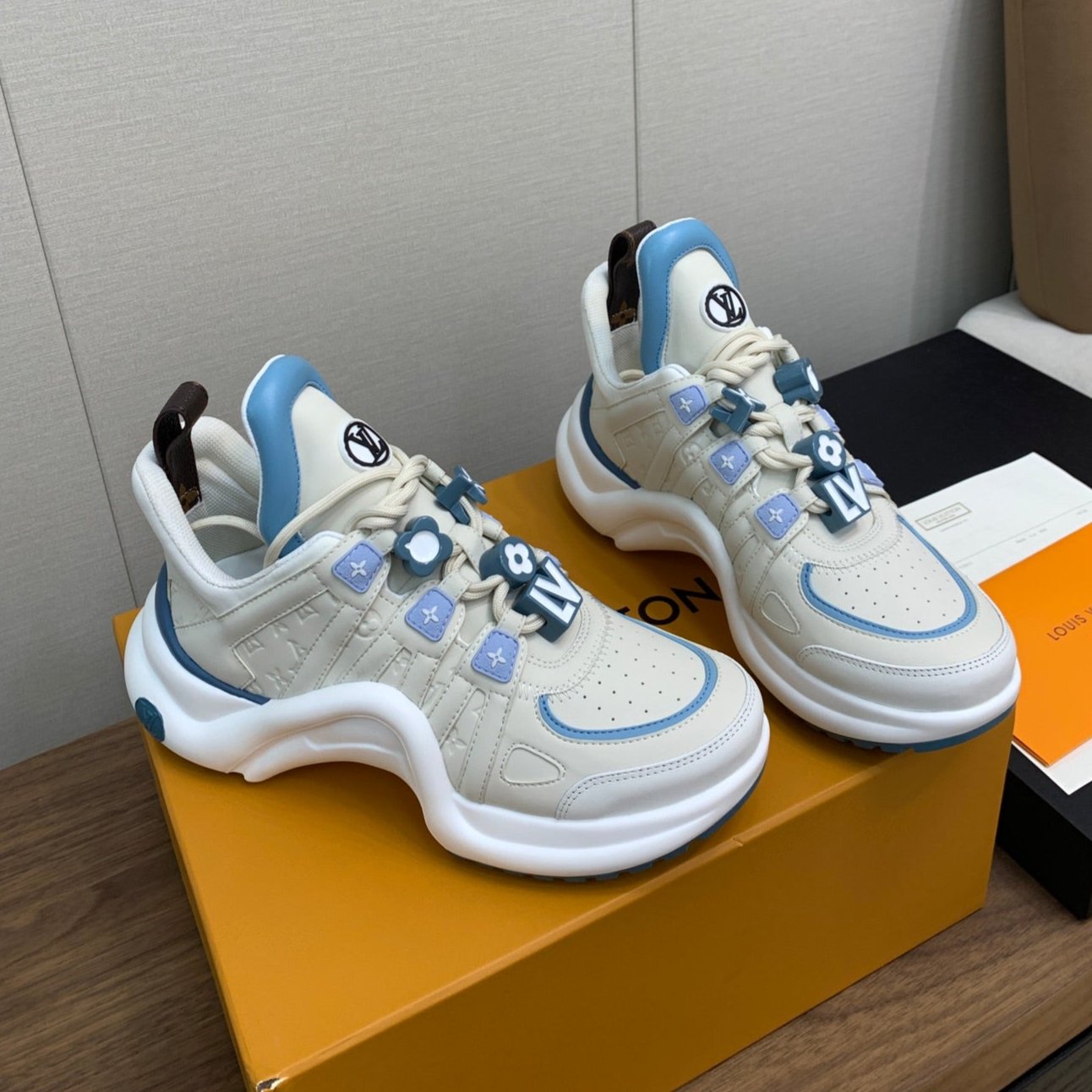 LV ARCHLIGHT SNEAKER BEIGE MIX COBALT BLUE CALFSKIN、mysite、Cacoeks