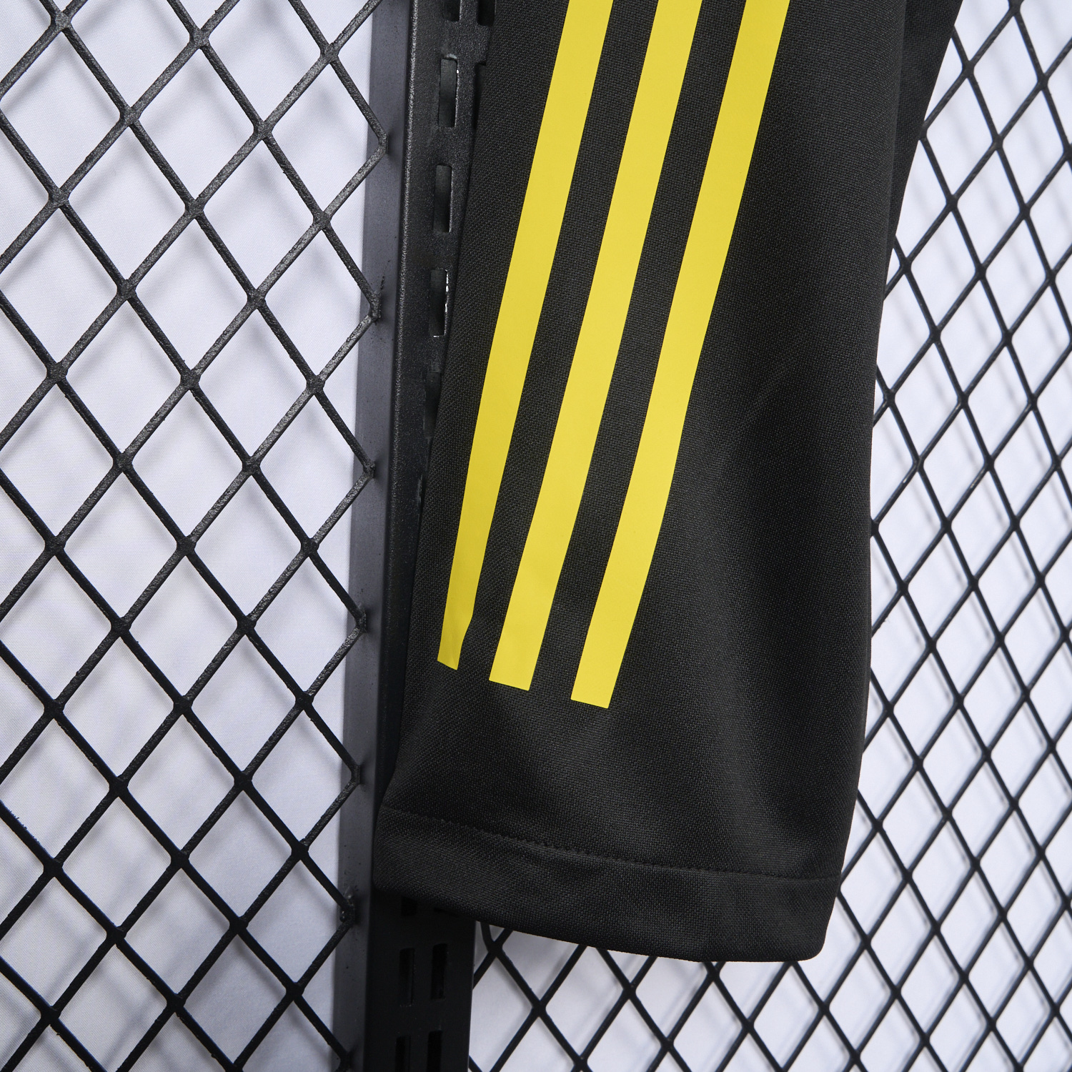 UltraTrikot-Real Madrid 24-25 Black Training Pants - Player Version