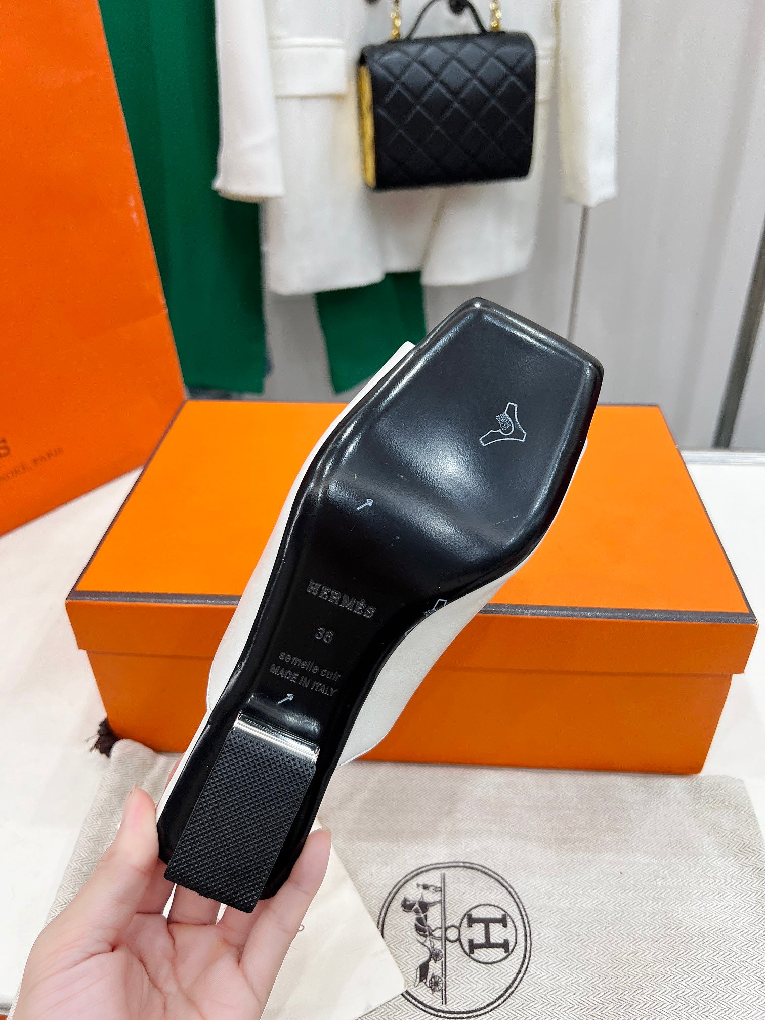 IDOLE SANDAL IN WHITE CALFSKIN、mysite、Cacoeks