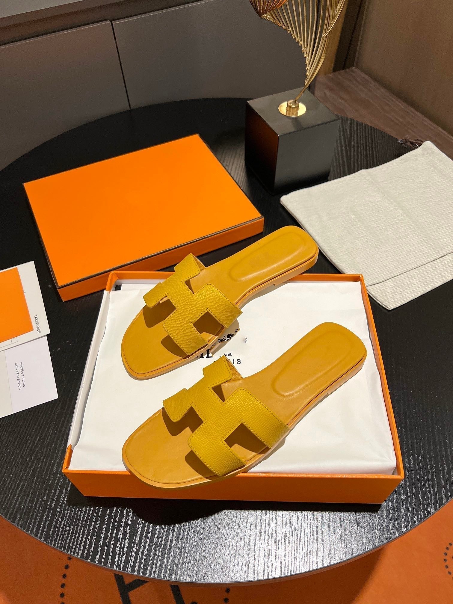 0RAN SANDAL Leather Medallion、mysite、Cacoeks