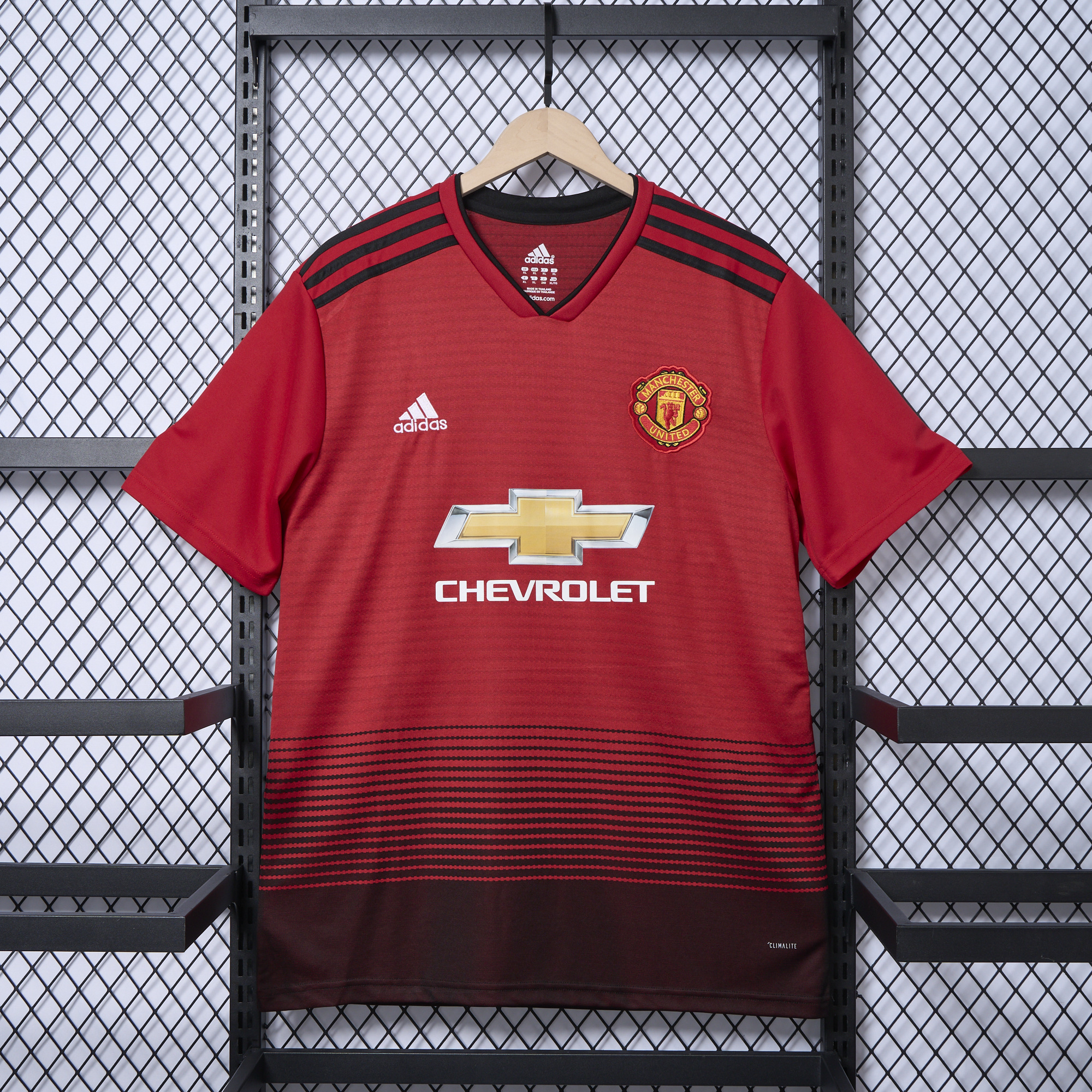 GlobeJersey-Retro Manchester United 18-19 Home Stadium Jersey