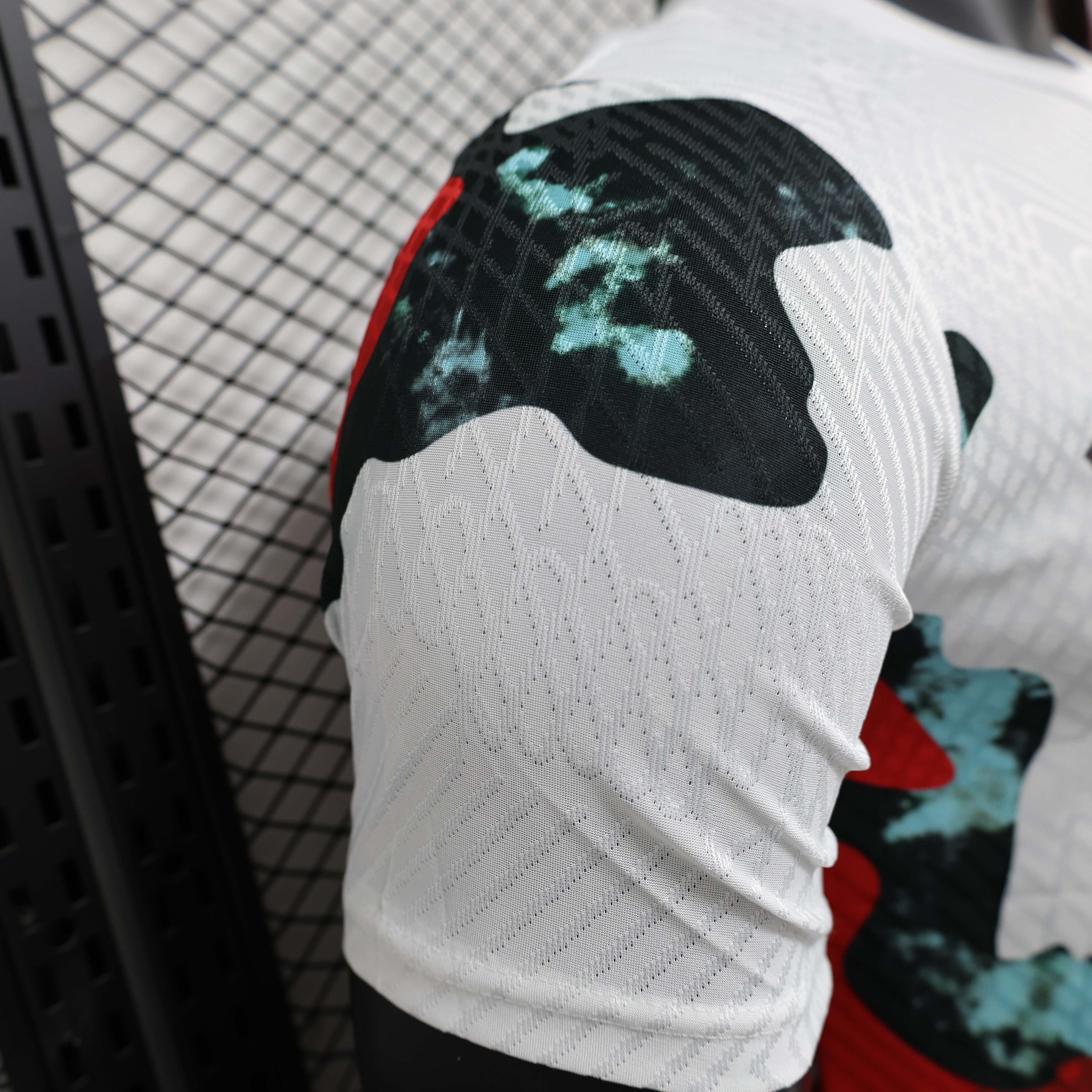 2024/2025 Player Version Bayern Munich Special Edition White and red Football Shirt 1:1 Thai Quality:football jersey mysite: unitedjerseyfootball 邓江浪:football