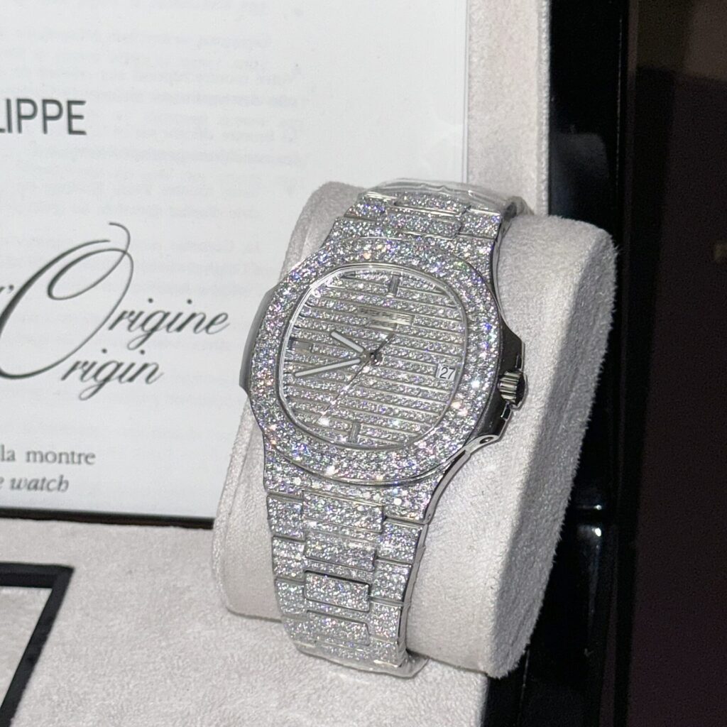 Đồng Hồ Patek Philippe Nautilus 5719 Full Kim Cương Moissanite Replica 11 40mm (2)
