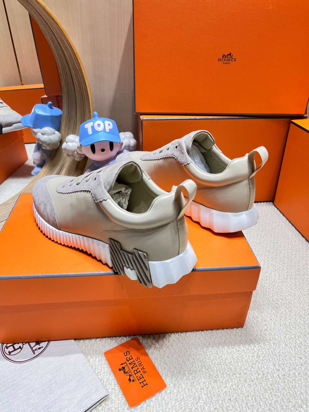 BOUNCING SNEAKER IN PALE GRAY SUEDE AND CALFSKIN、mysite、Cacoeks