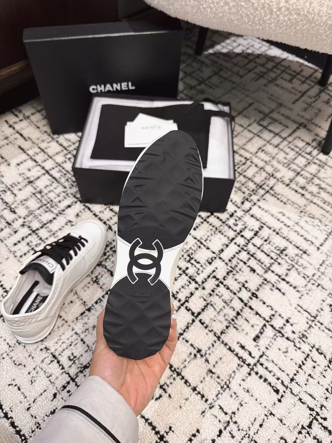 TRAINERS SNEAKER IN WHITE CALFSKIN AND SUEDE、mysite、Cacoeks