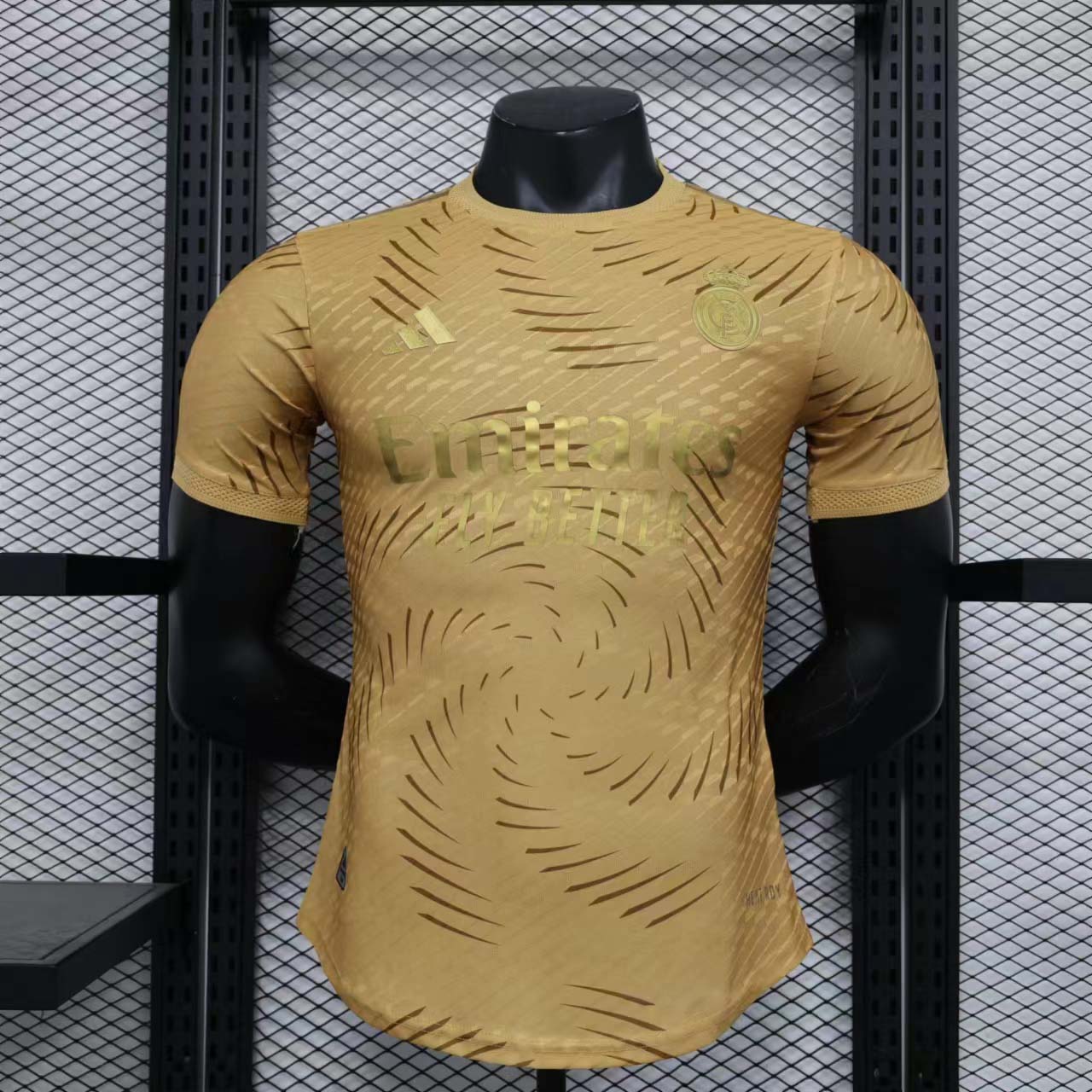 2024/2025 Player Version Real Madrid Special Edition Golden Football Shirt 1:1 Thai Quality:football jersey mysite: unitedjerseyfootball 邓江浪:football