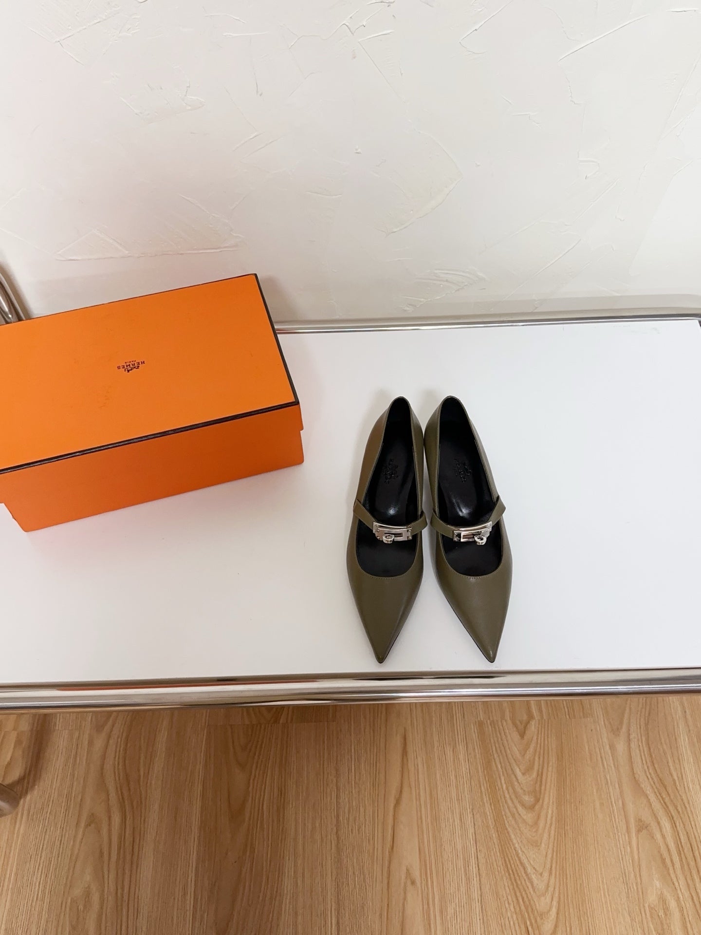 KIARA FLAT PUMP IN ARMY GREEN CALFSKIN、mysite、Cacoeks