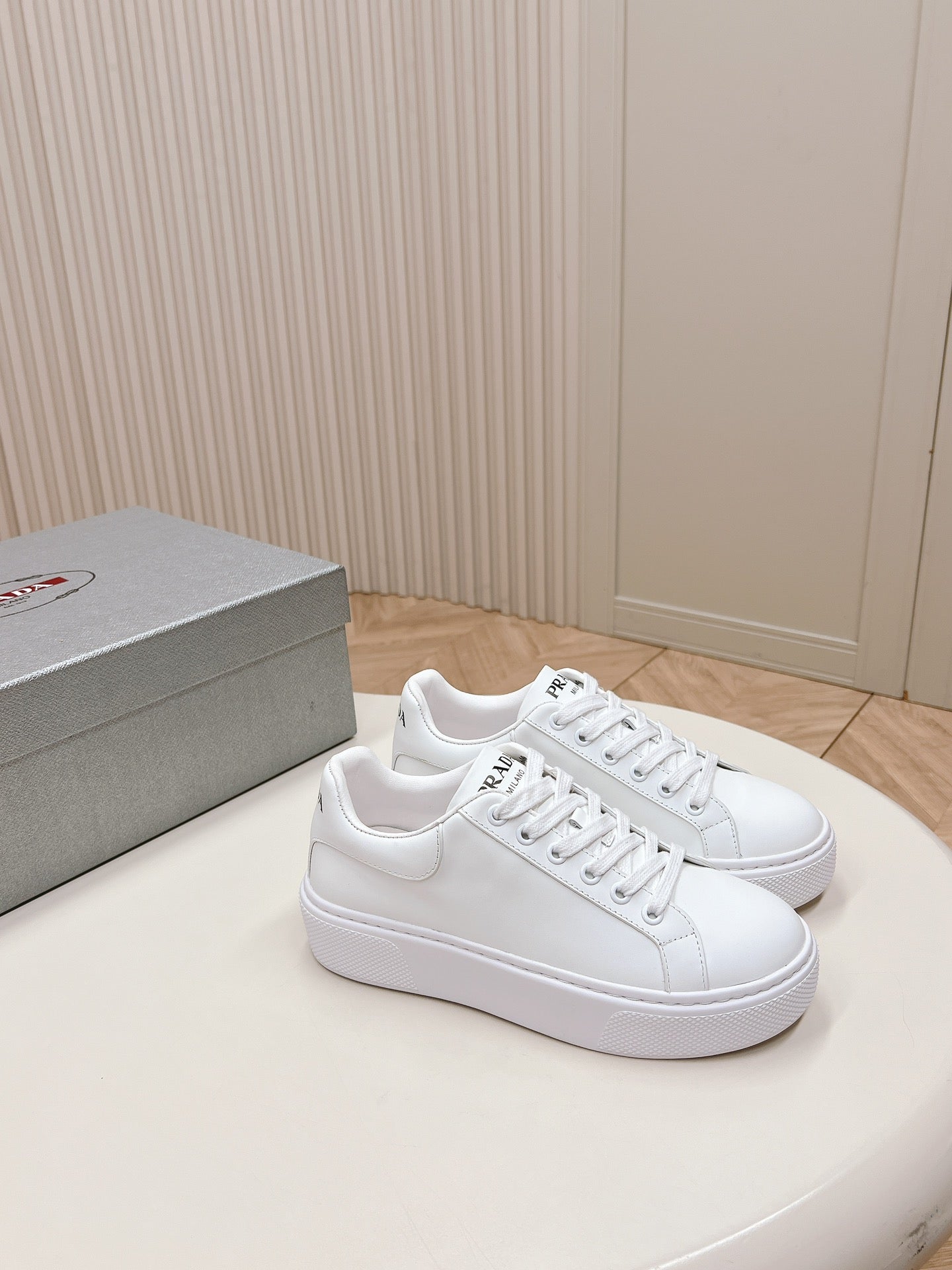PRA RETRO SNEAKERS WHITE CALFSKIN、mysite、Cacoeks