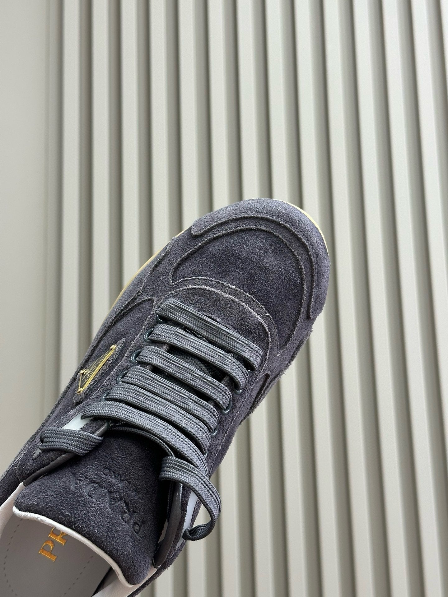 PRA TRAIL FADED SUEDE SNEAKERS CHARCOAL、mysite、Cacoeks