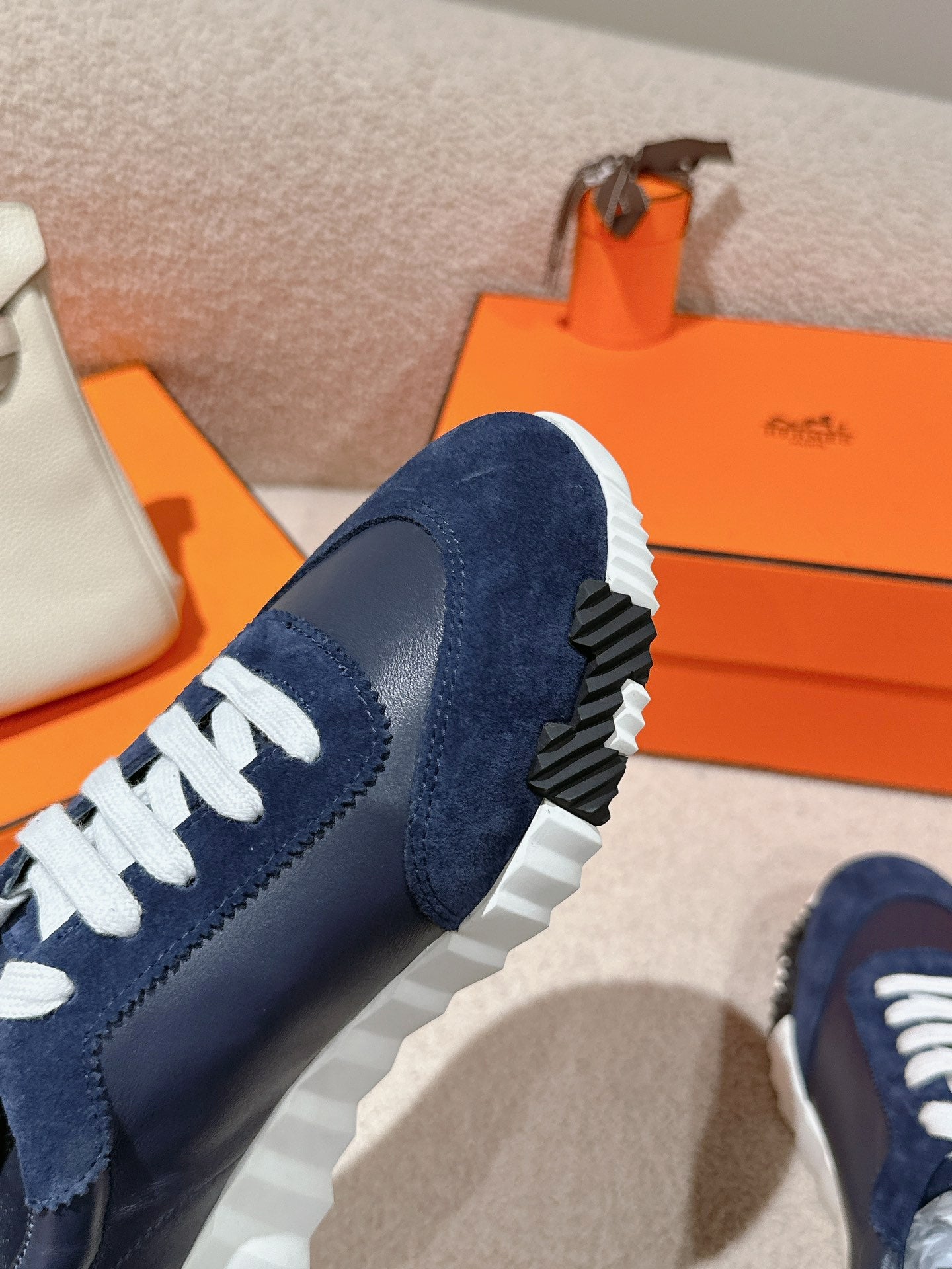 MAINLAND SNEAKER IN NAVY BLUE SUEDE AND CALFSKIN 959296、mysite、Cacoeks