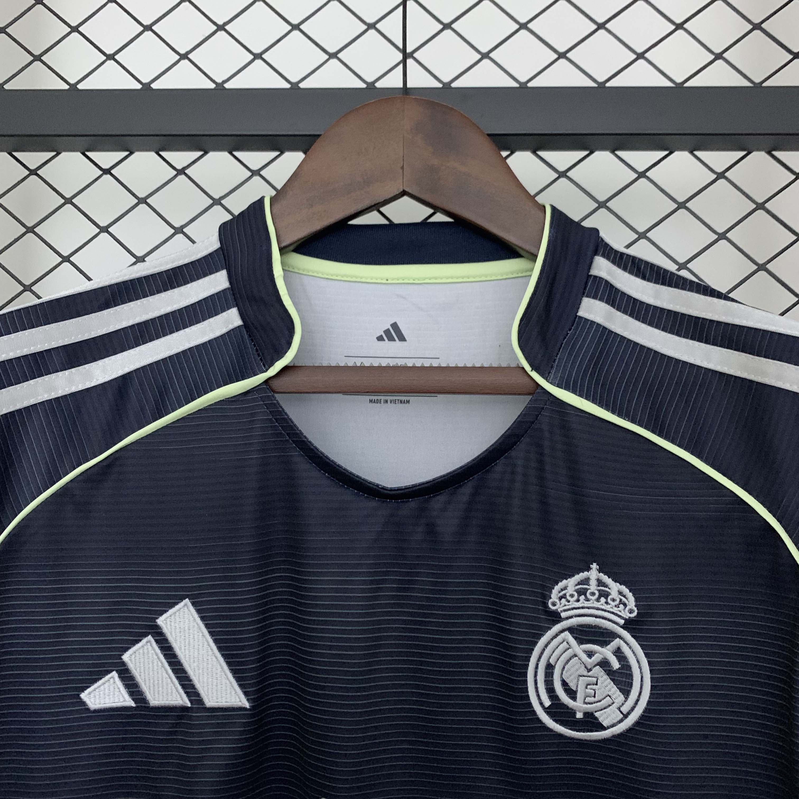 2025/2026 Real Madrid Away Football Shirt 1:1 Thai Quality:football jersey mysite: unitedjerseyfootball 邓江浪:football
