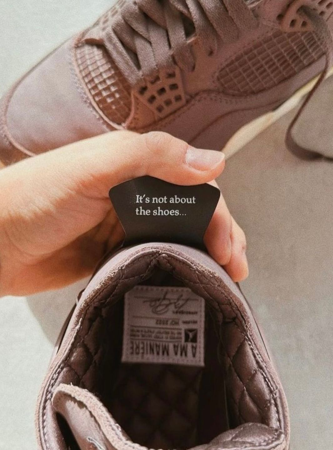 Air Jordan 4 Retro A Ma Maniére Violet Ore、JORDAN、Cacoeks