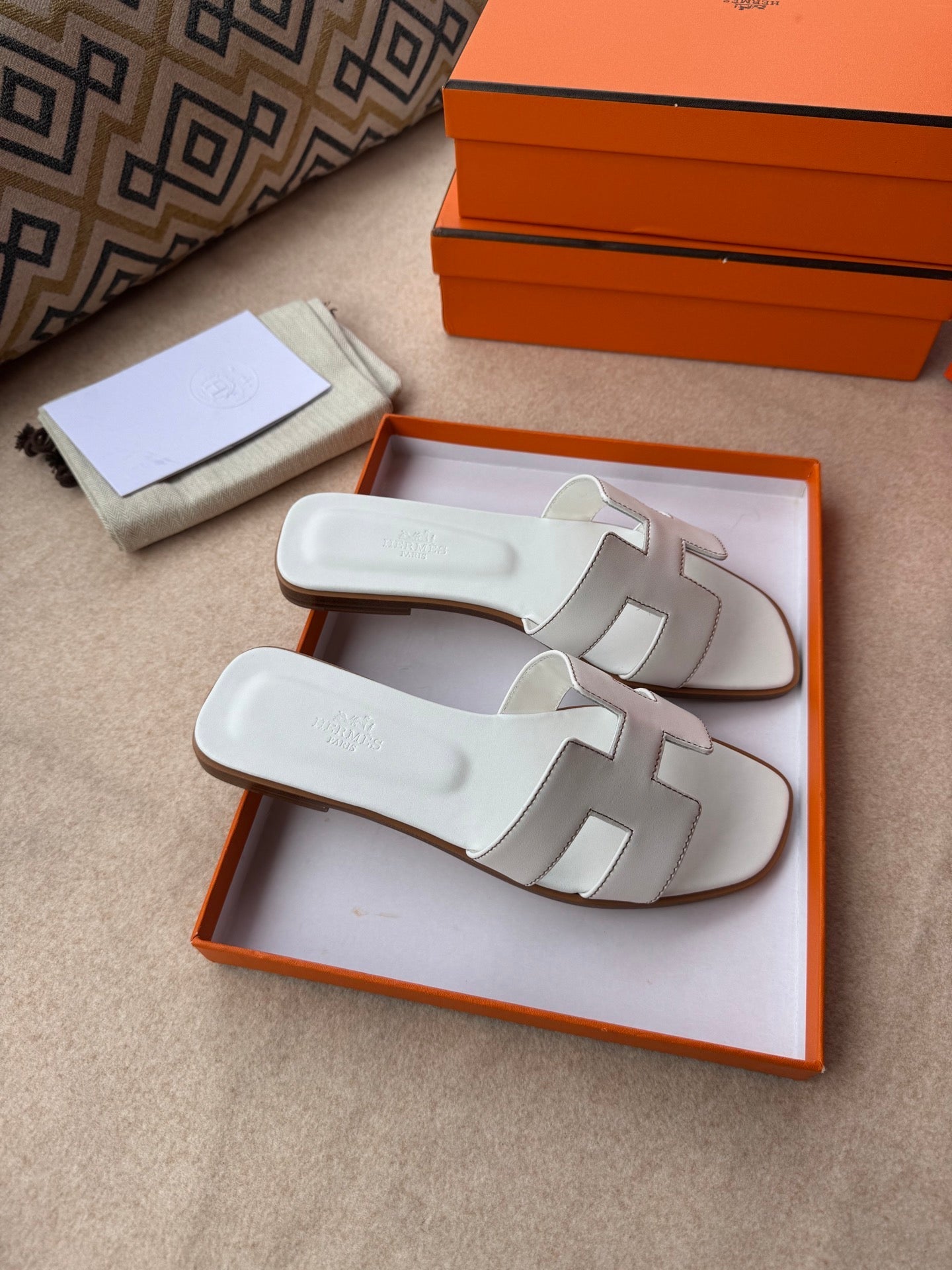 0RAN SANDALS IN WHITE CALFSKIN、mysite、Cacoeks