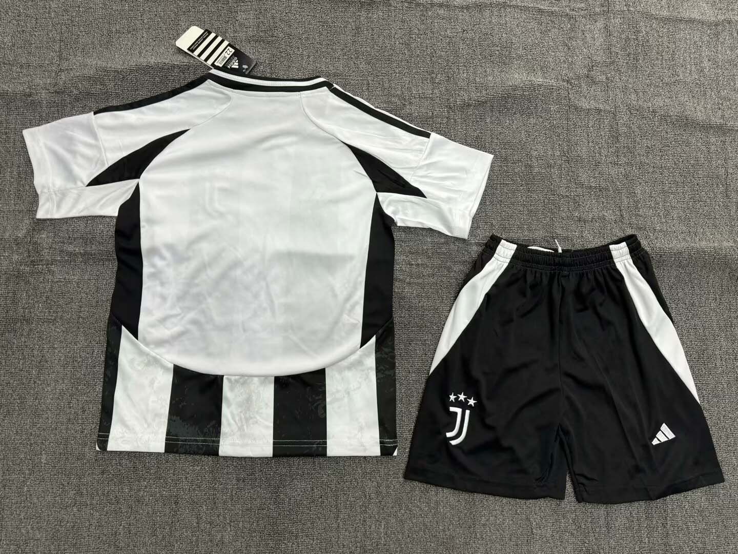 2024/2025 Juventus Home Soccer Jersey 1:1 Thai Quality Kids Size:football jersey mysite: unitedjerseyfootball 邓江浪:football