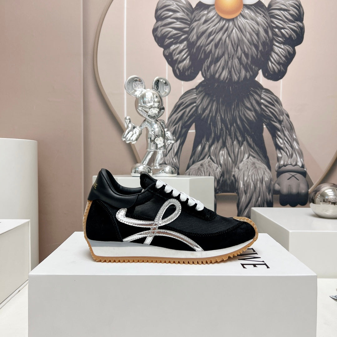 FLOW RUNNER SNEAKER IN BLACK SUEDE AND SHEEPSKIN、mysite、Cacoeks