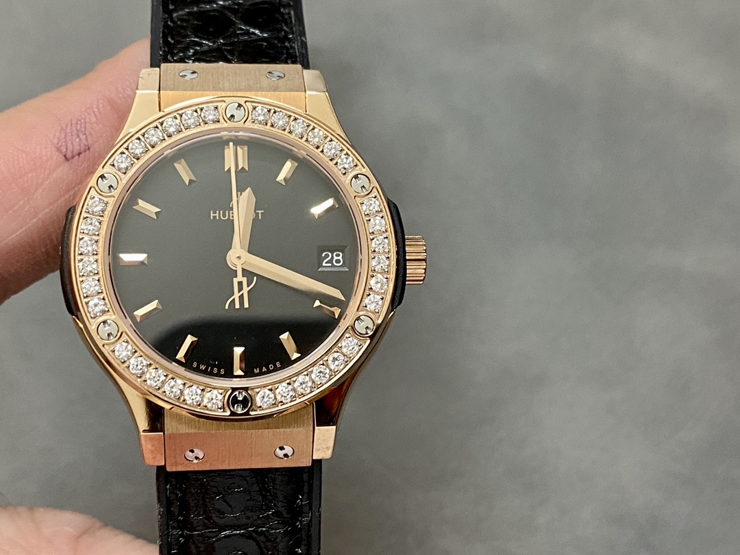 Hublot Classic Fusion 581.OX.1480.RX.1704 33mm Ladies Replica Watch-fasswatch