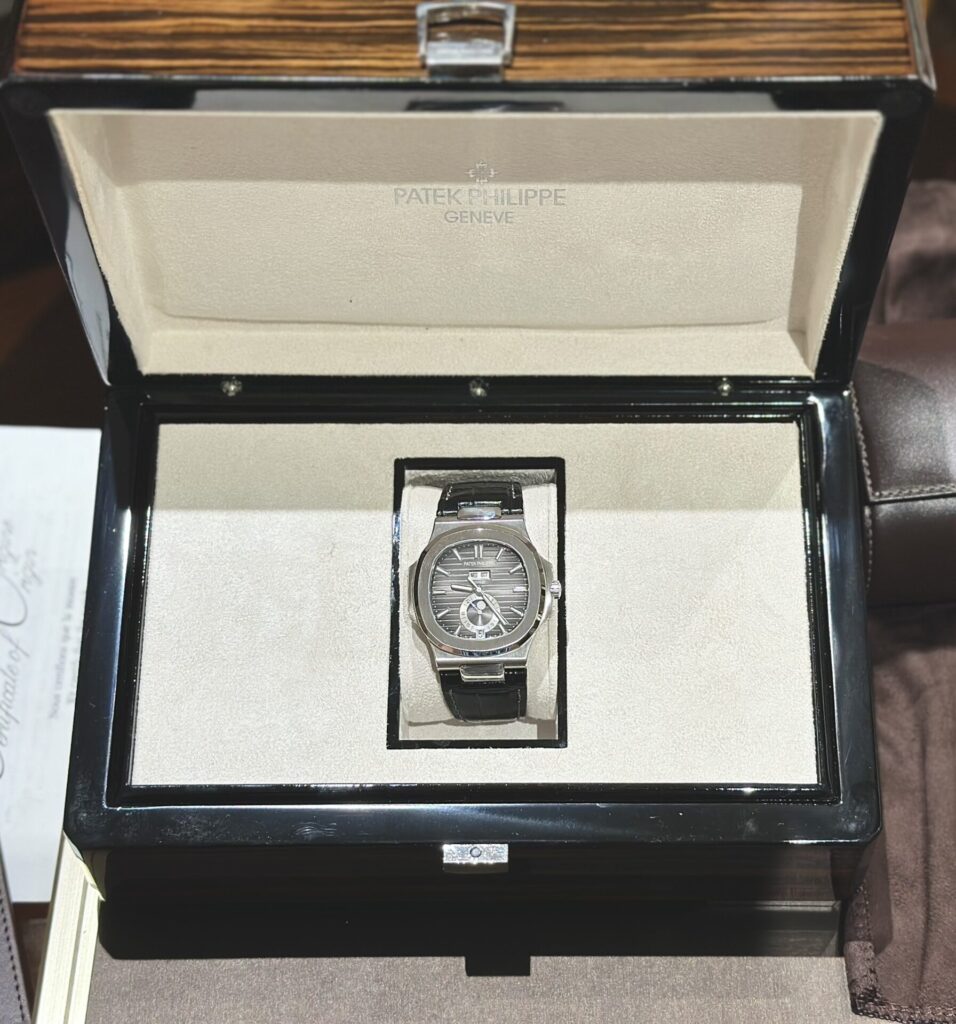 Đồng Hồ Patek Philippe Nautilus 5726G PPF Factory 40 (1)