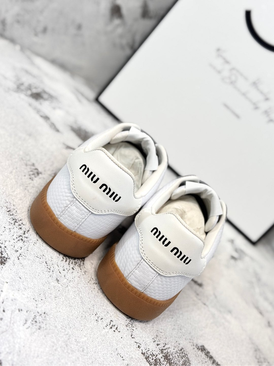 RETRO SNEAKERS WITH RIPTAPE STRAPS IN WHITE LAMBSKIN KNITTED PATTERN、mysite、Cacoeks