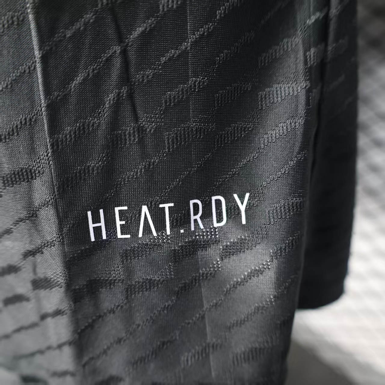 2025/2026 Player Version Real Madrid Goalkeeper Black Football Shirt 1:1 Thai Quality:football jersey mysite: unitedjerseyfootball 邓江浪:football