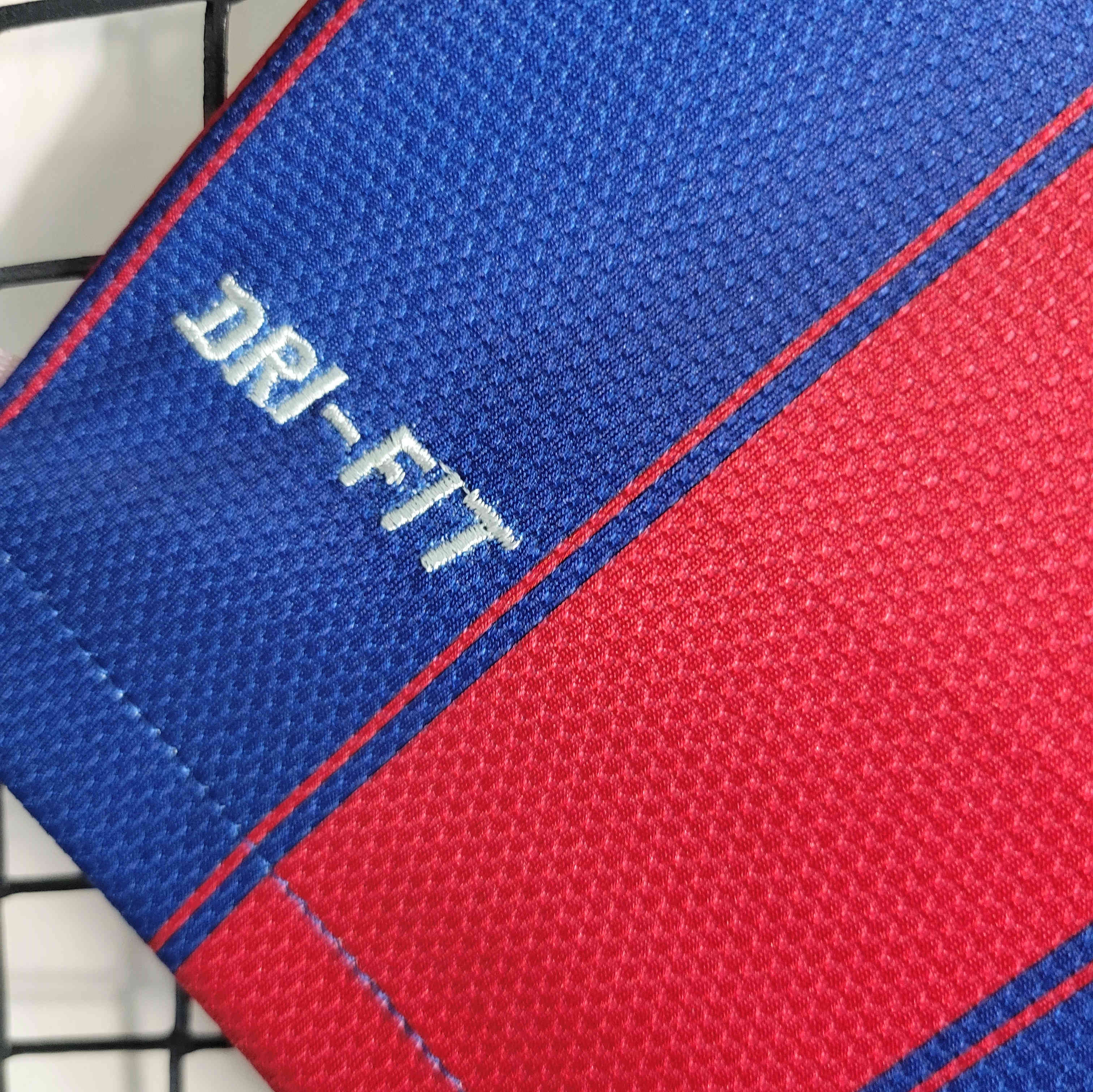 GlobeJersey-Retro Barcelona 09-10 Home Stadium Jersey