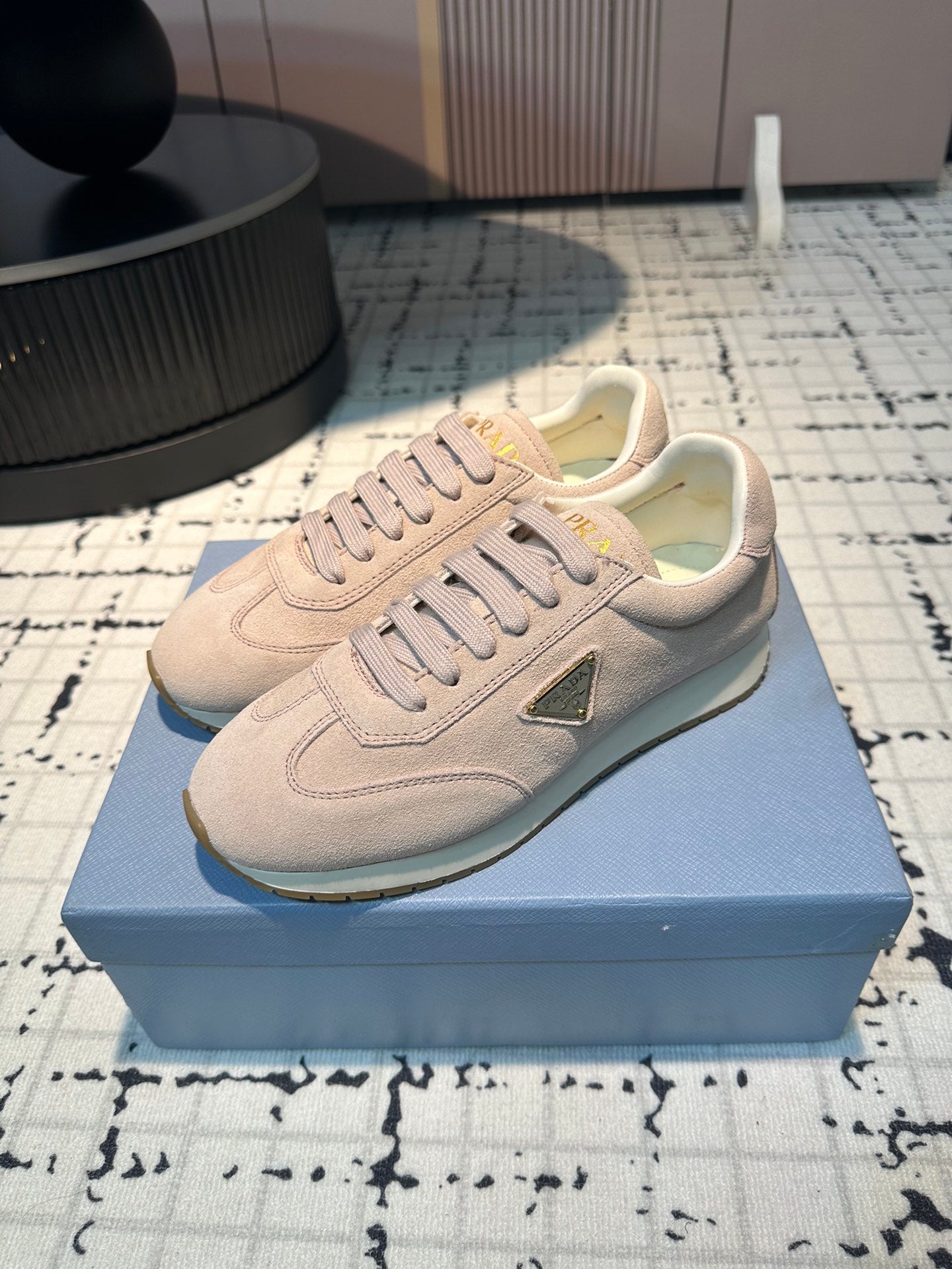 PRA TRIANGLE LOGO SNEAKERS PASTEL PINK SUEDE、mysite、Cacoeks